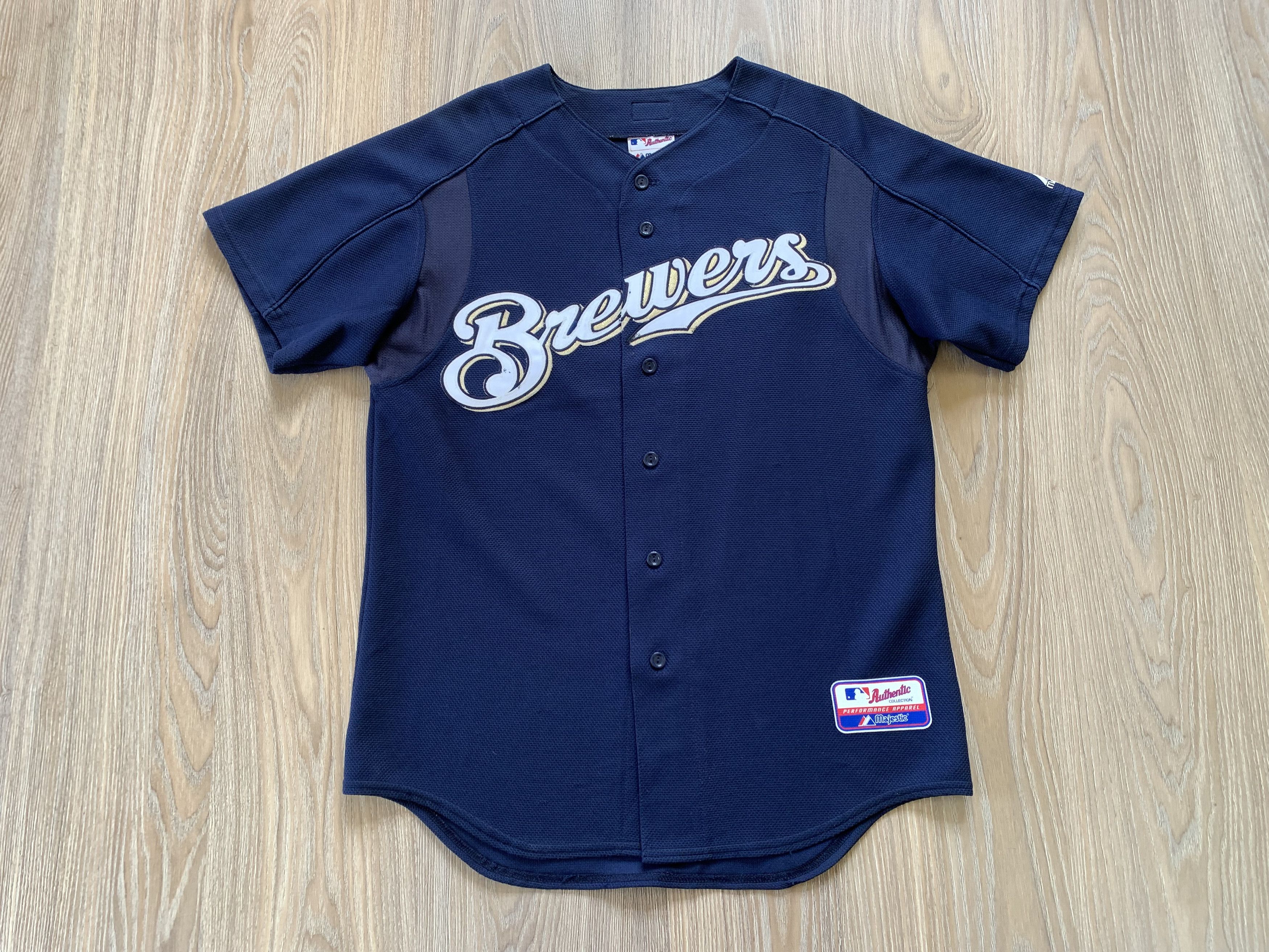MLB × Majestic Rare MLB Milwaukee Brewers Majestic Jersey Size US M / EU 48-50 / 2 - 2 Thumbnail