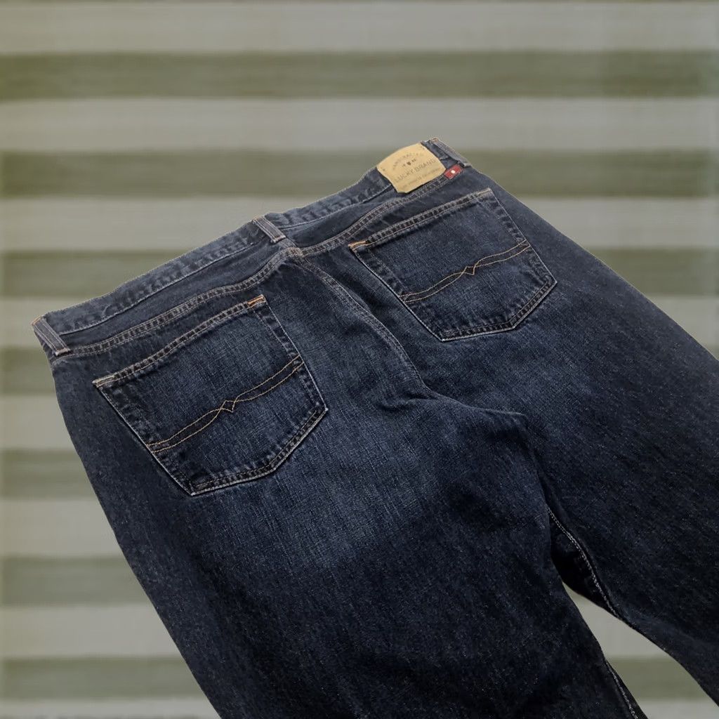 Lucky Brand Lucky Brand 429 Classic Straight Jeans Men 40x30 Blue Dark Wash Denim Logo 5-Pocket USA Jeans Size US 40 / EU 56 - 1 Thumbnail