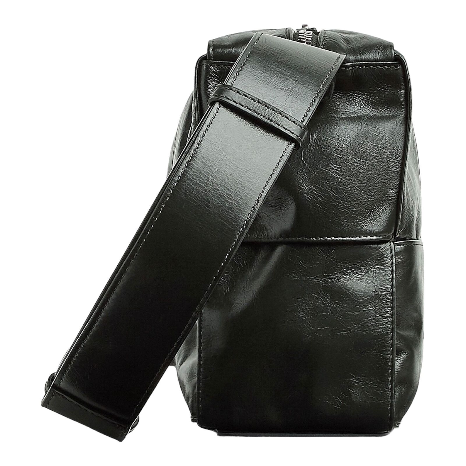 731165VCQ713009 Medium Arco Camera Bag