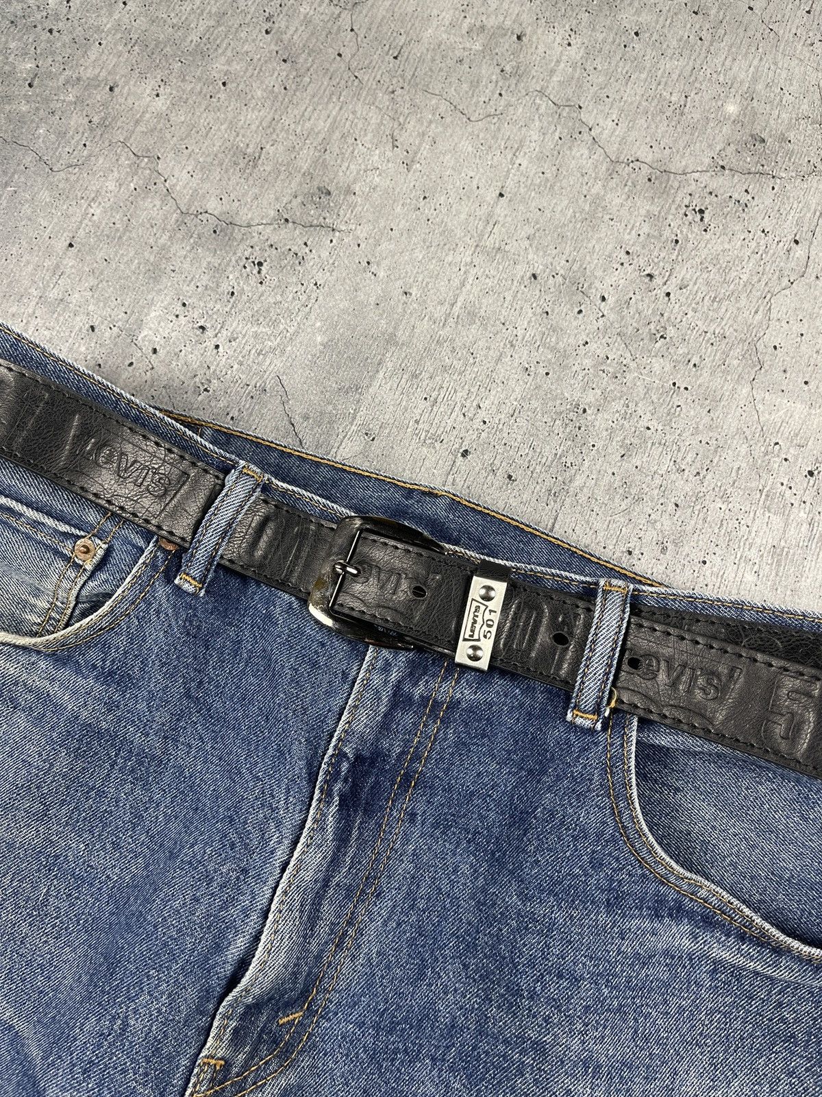 Levi's × Levi's Vintage Clothing × Vintage Vintage Levi's Black Leather Belt Size ONE SIZE - 2 Thumbnail