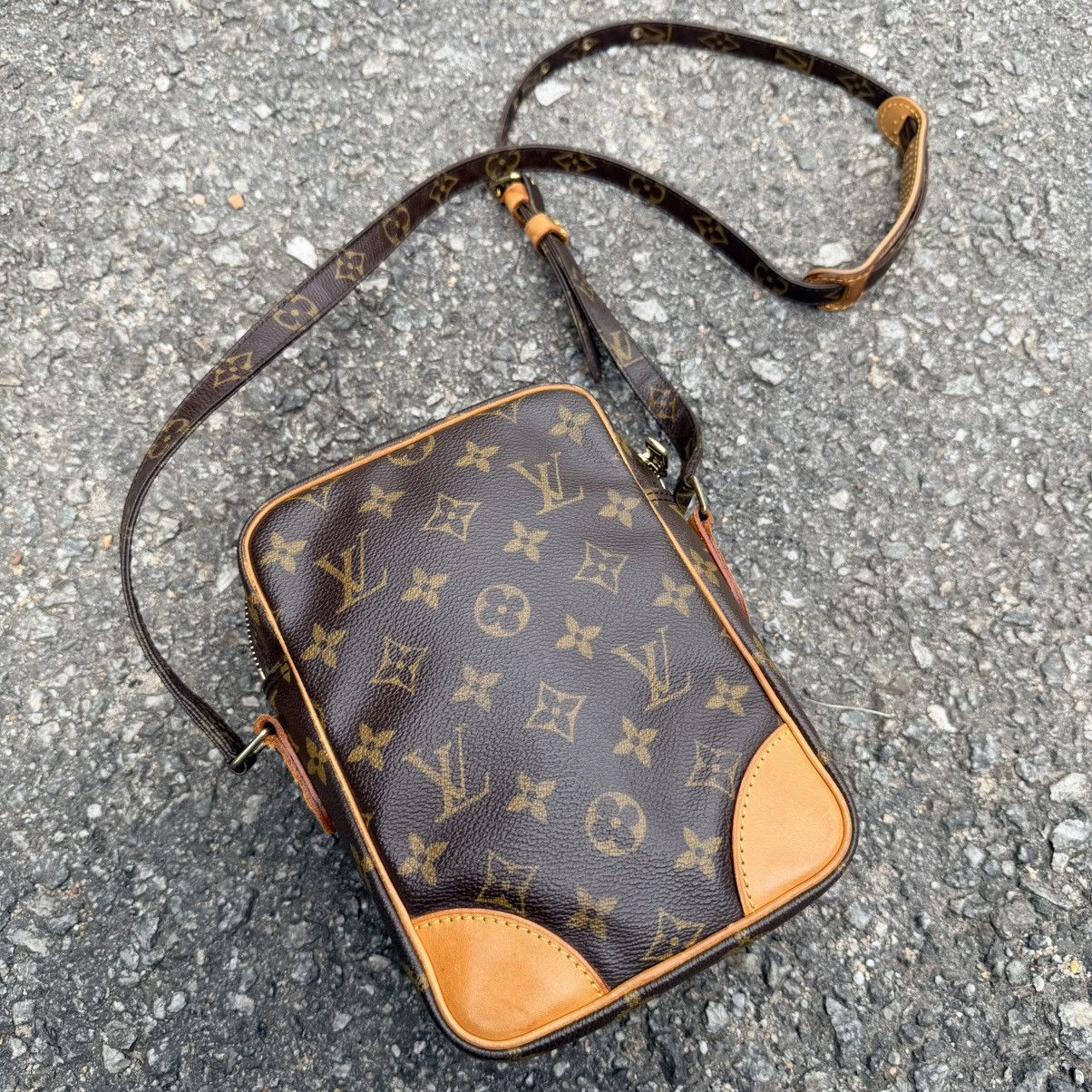 Louis Vuitton Louis Vuitton Amazon Monogram Slingbag Size ONE SIZE - 13 Thumbnail