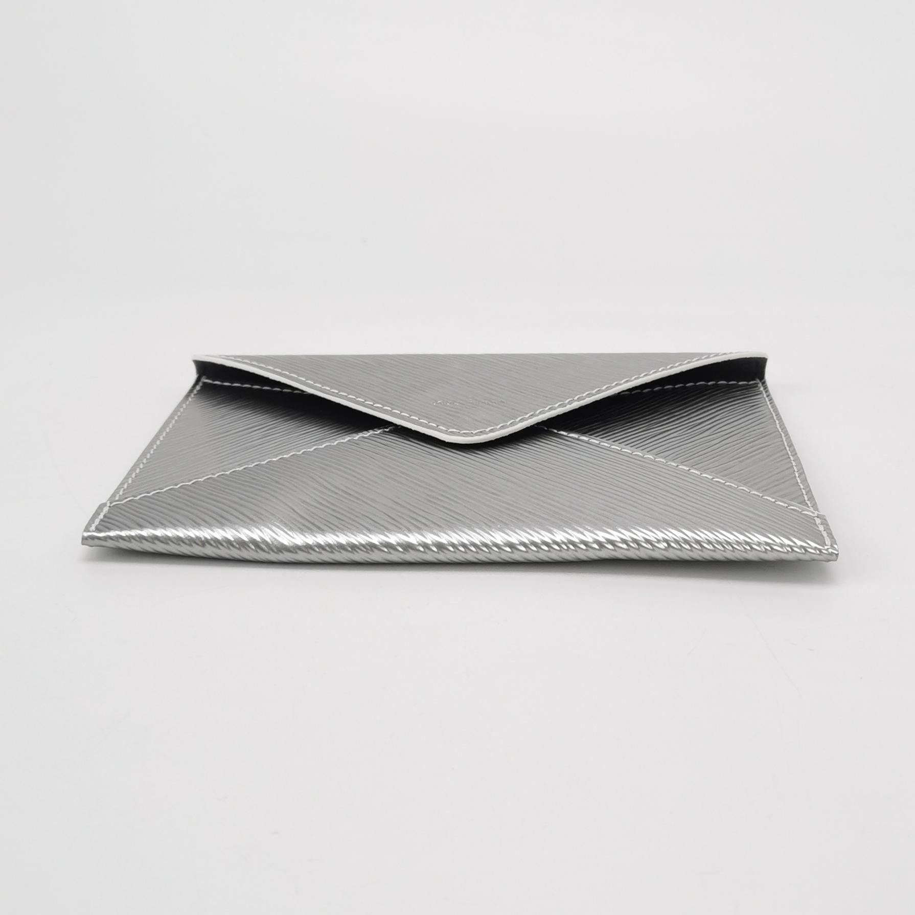 Louis Vuitton Louis Vuitton (LV) Pochette Kirigami Cowhide Temperament Wa Size ONE SIZE - 4 Thumbnail