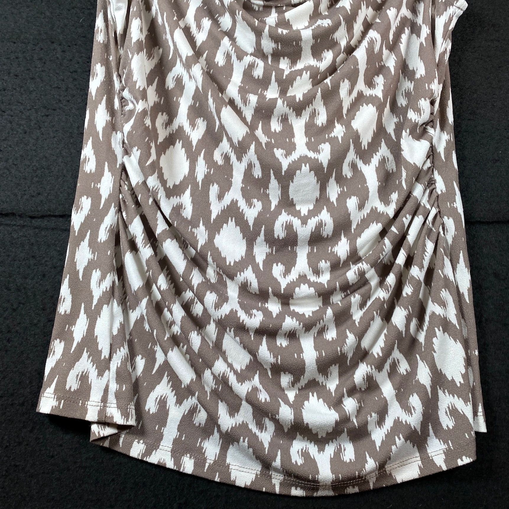 Ann Taylor Ann Taylor Blouse Sleeveless Brown White Cowl Neck Scoop Neck Geometric Pattern Regular S Womens Shirt Size S / US 4 / IT 40 - 4 Thumbnail