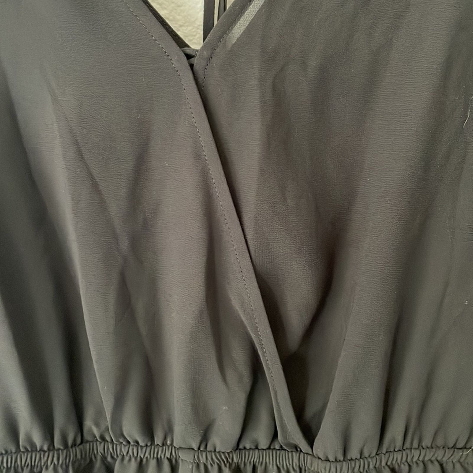ASTR The Label ASTR Black Romper S Lined Sleeveless Ruffle Wide Leg Plunge Size 28" / US 6 / IT 42 - 3 Thumbnail