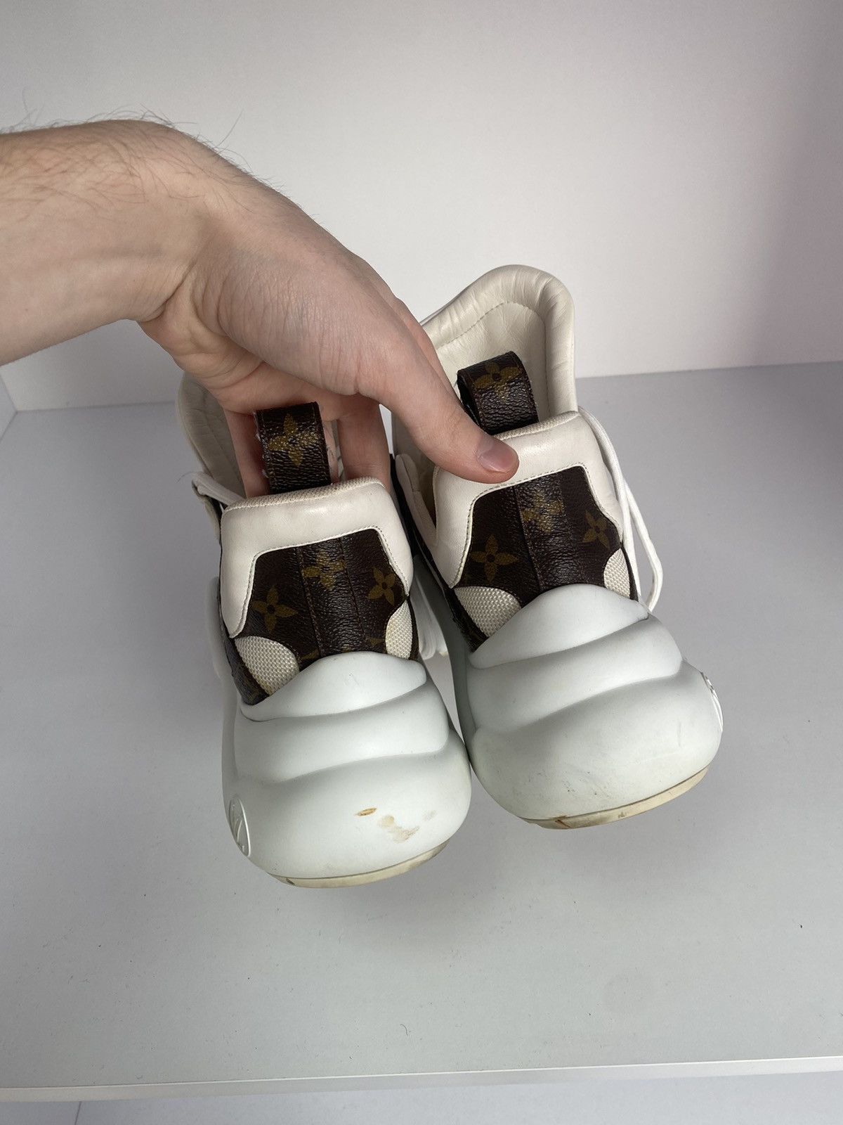 Louis Vuitton × Vintage Vintage Louis Vuitton Women’s Sneakers Size US 8 / IT 38 - 13 Thumbnail