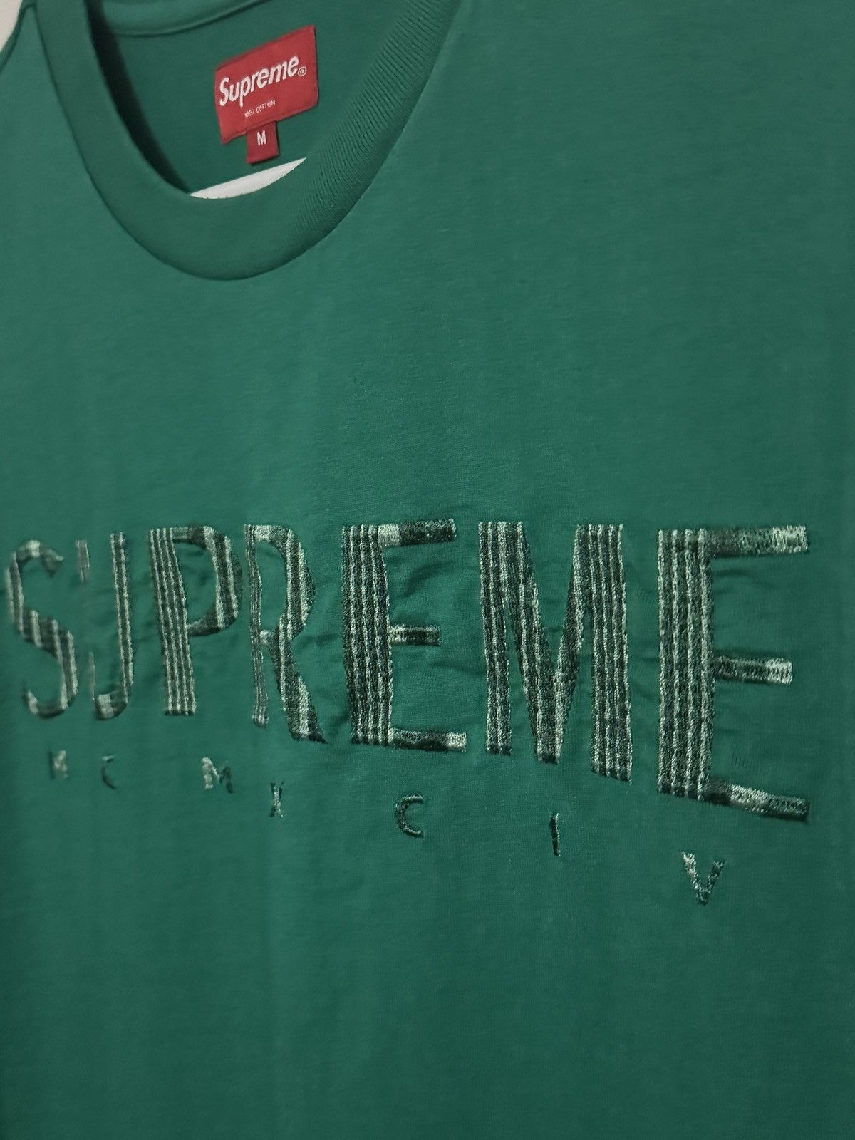 Supreme Supreme Gradient Logo Tee Size US M / EU 48-50 / 2 - 4 Thumbnail