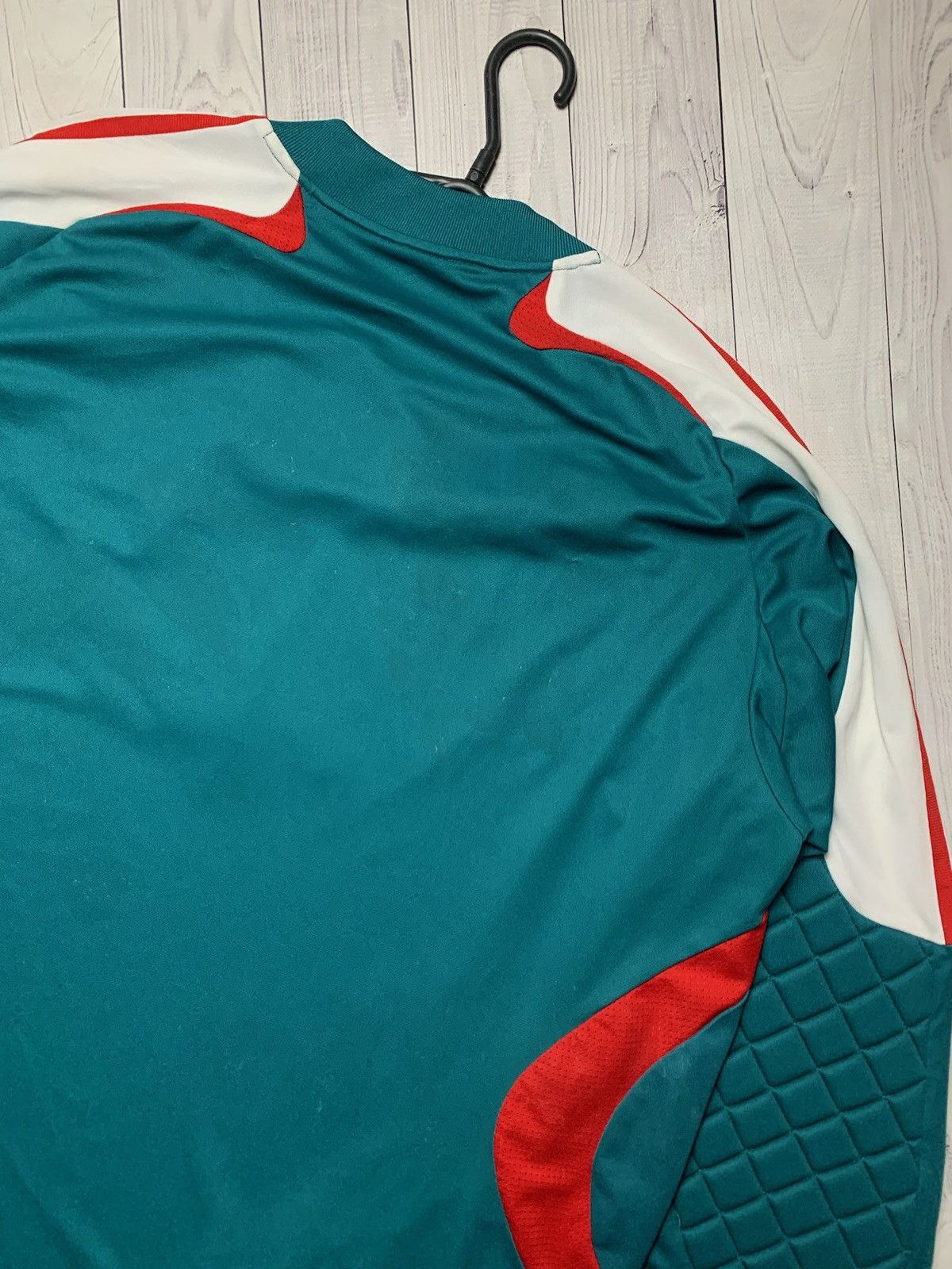 Vintage Vintage adidas Liverpool goalkeeper soccer jersey rare XL Size US XL / EU 56 / 4 - 8 Thumbnail