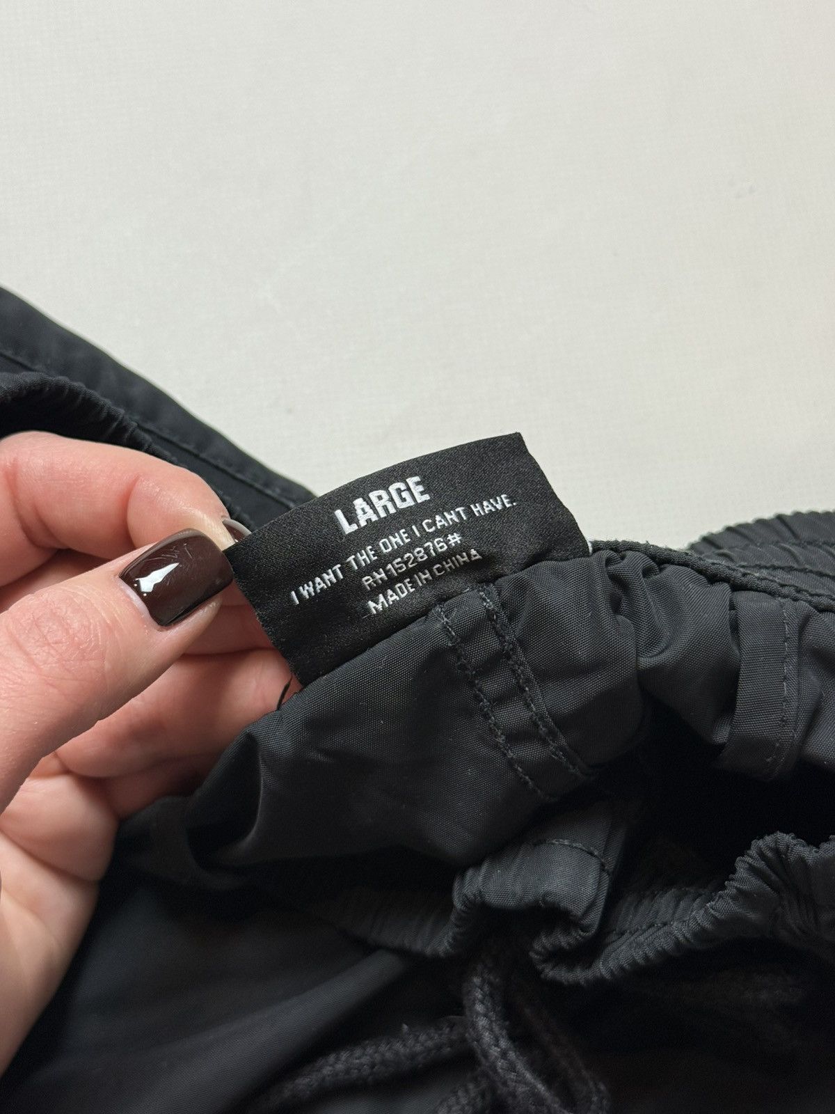 Pleasures Pleasures Men’s Logo-print Track Pants Trousers Drawstring Size US 34 / EU 50 - 13 Thumbnail