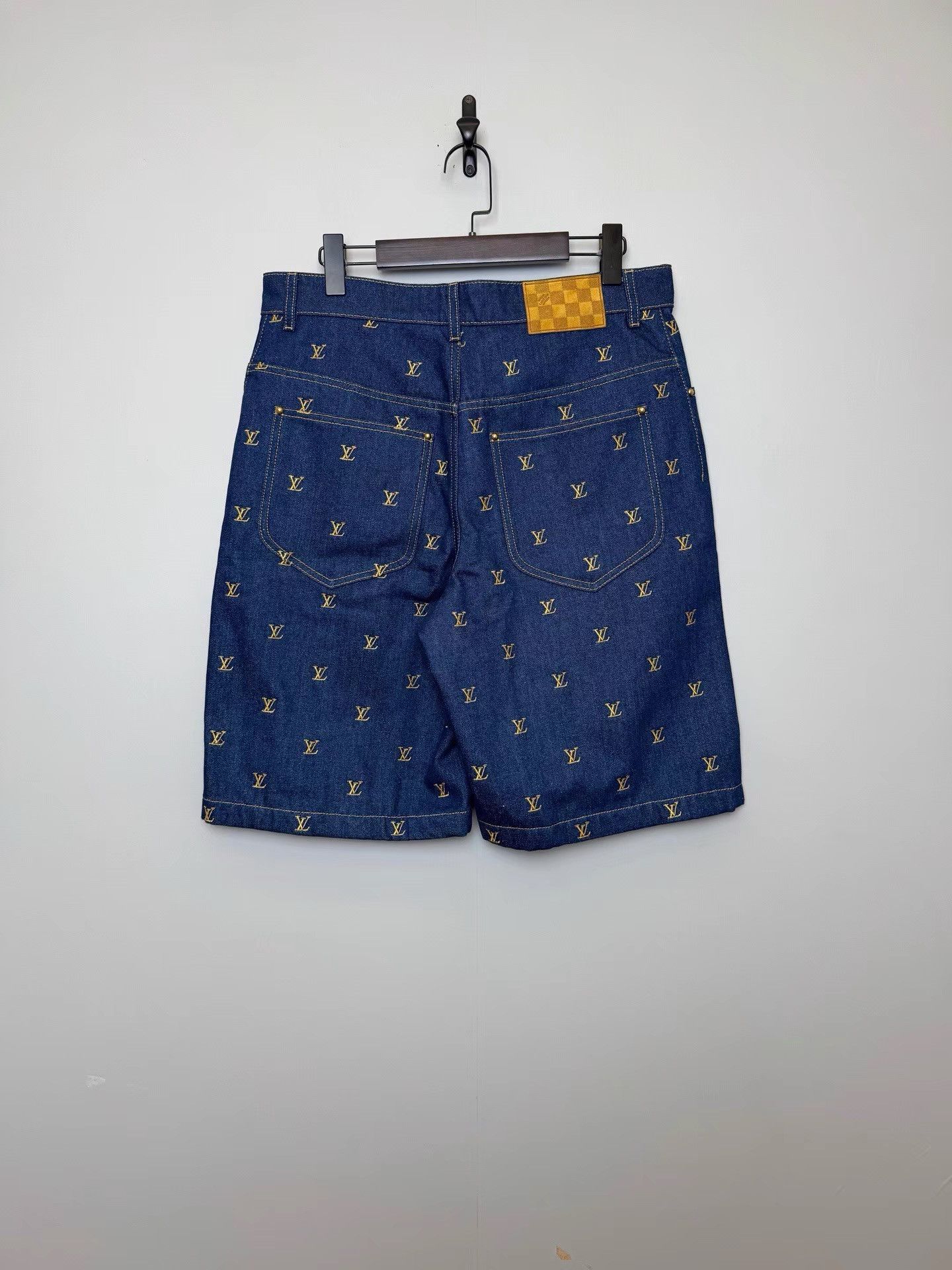 Louis Vuitton LV x Pharrell Monogram Embroidery Jean Shorts K36 Size US 32 / EU 48 - 2 Thumbnail