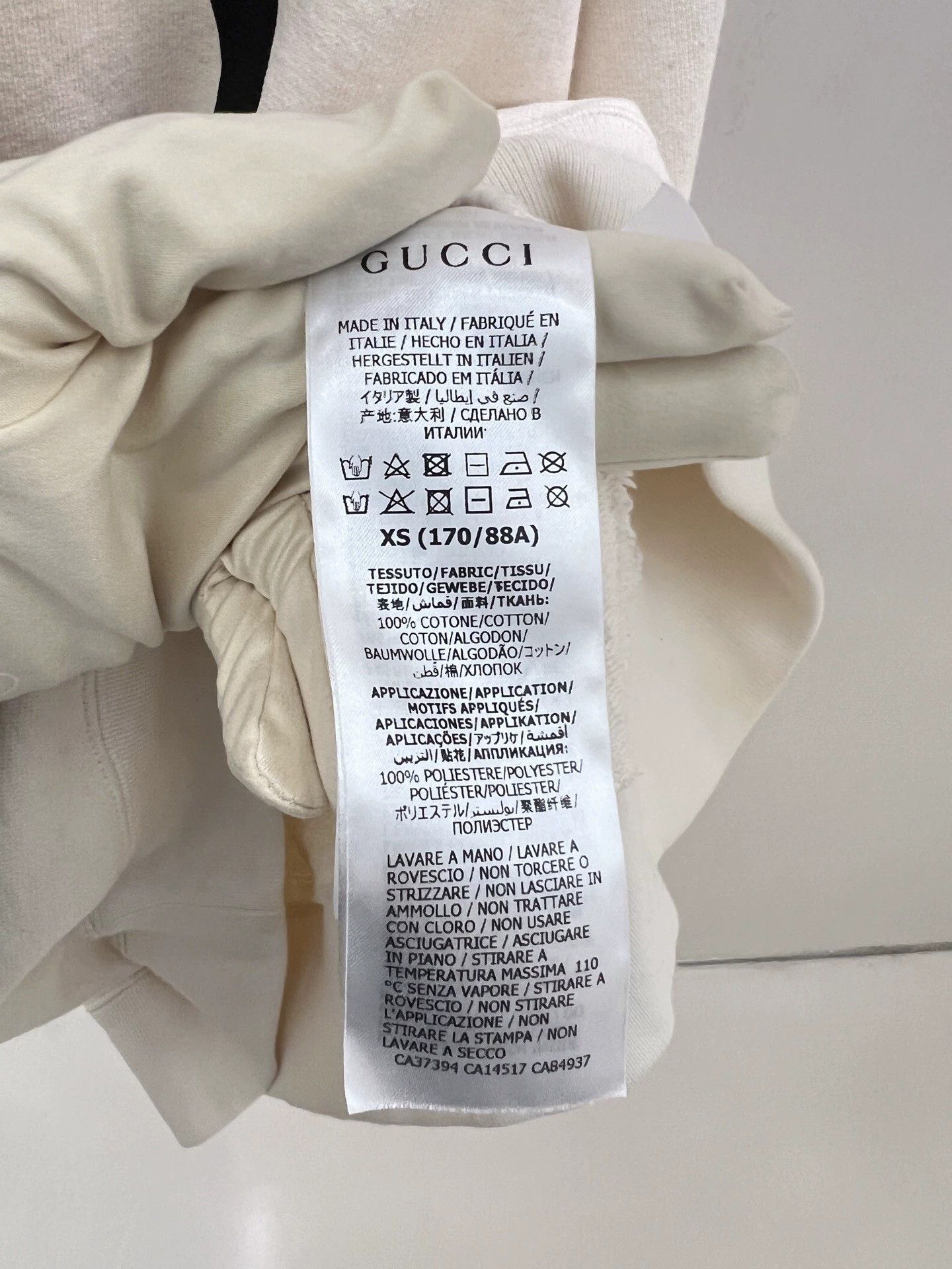 Gucci Gucci x Doraemon cream long-sleeve sweatshirt XS stained Size XS / US 0-2 / IT 36-38 - 4 Thumbnail