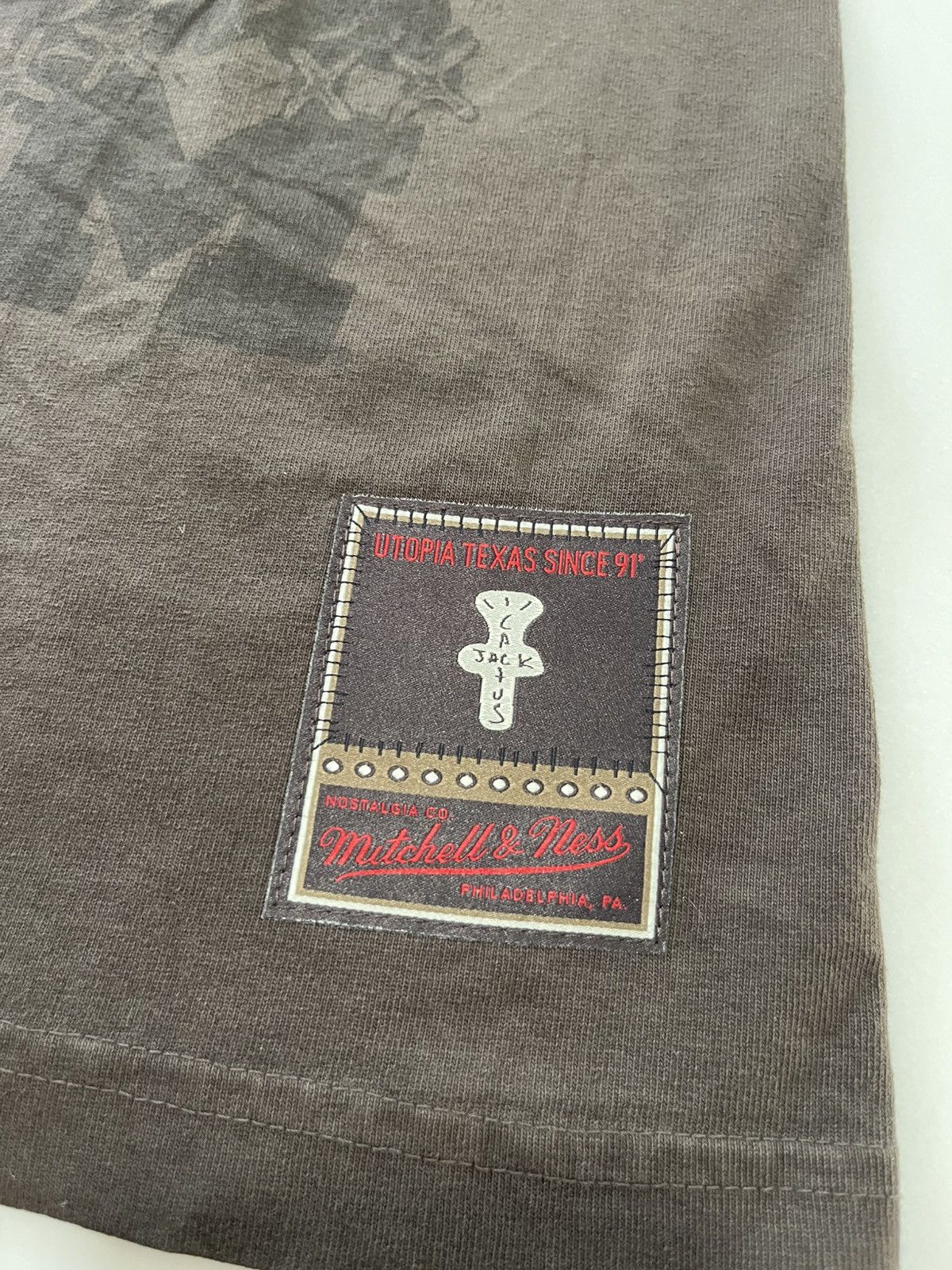 Travis Scott Travis Scott x Michigan Mitchell & Ness Shirt Size S NEW Size US S / EU 44-46 / 1 - 3 Thumbnail