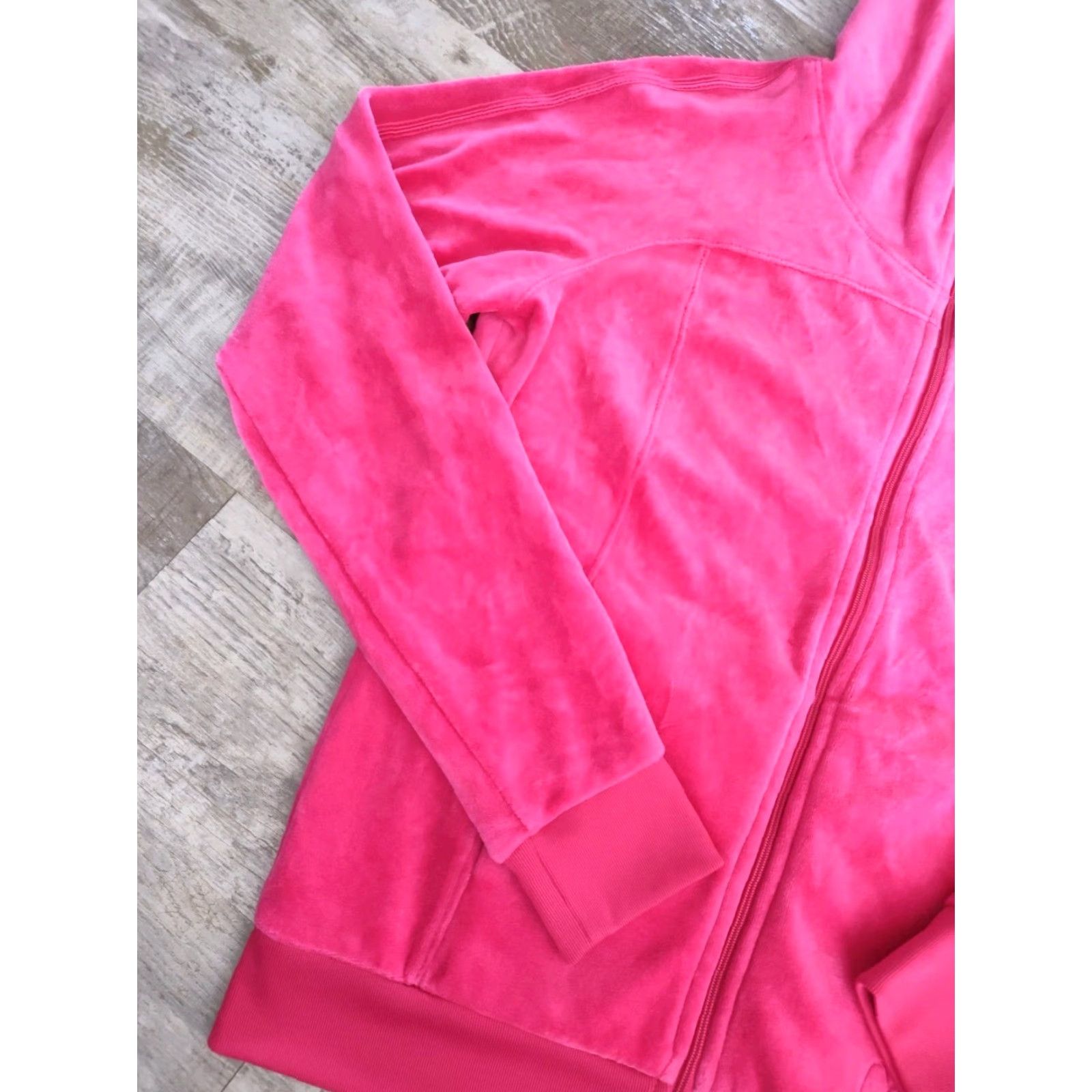 Juicy Couture VINTAGE Juicy Couture Velour Track Jacket Women's Medium Pink Y2K Designer Hip Hop Casual Size M / US 6-8 / IT 42-44 - 3 Thumbnail