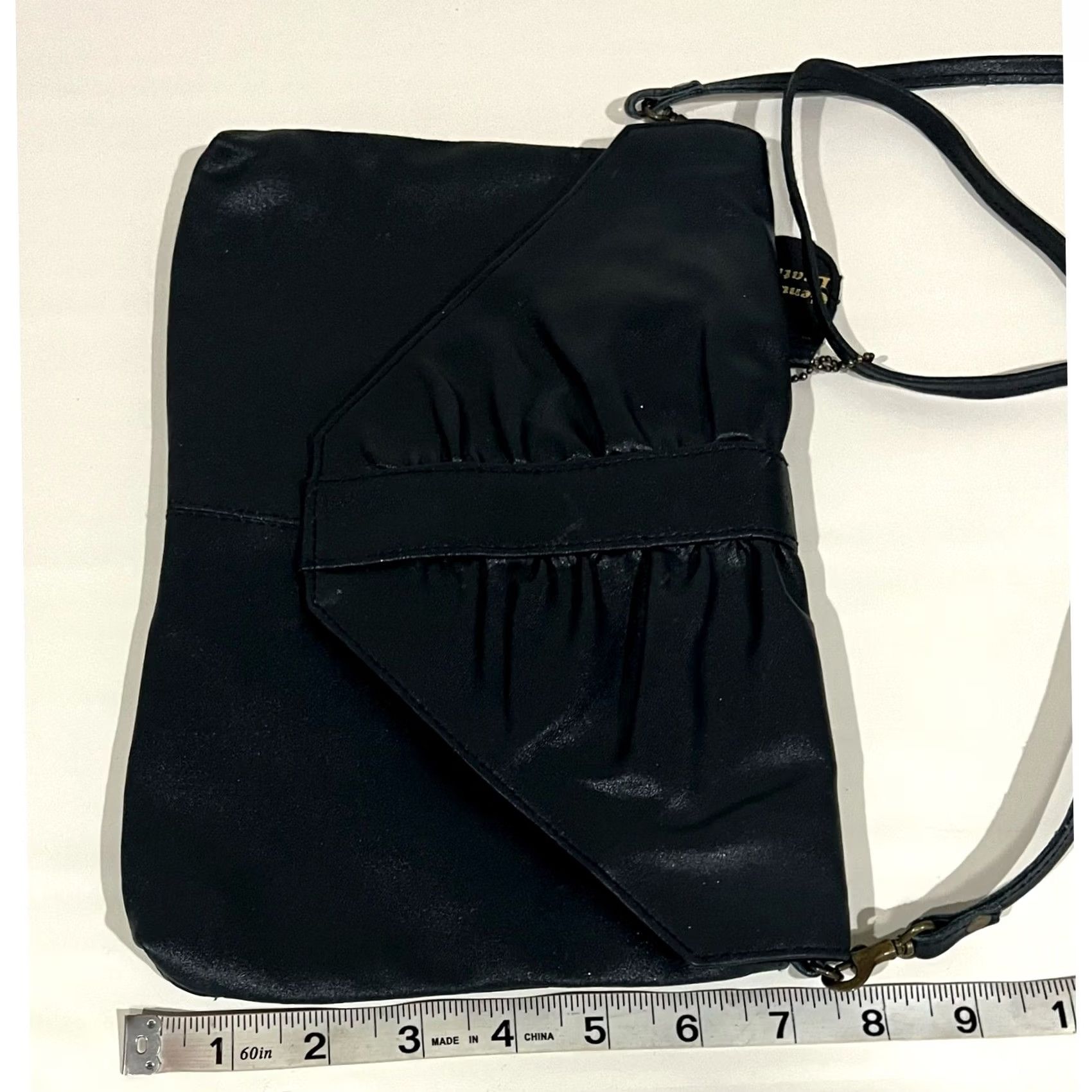 Vintage VINTAGE 90s Leather Purse Black Clutch Shoulder Bag Envelope Snap Ruched Front Women Leather Clutch Mens Womens Budgets Size ONE SIZE - 7 Thumbnail