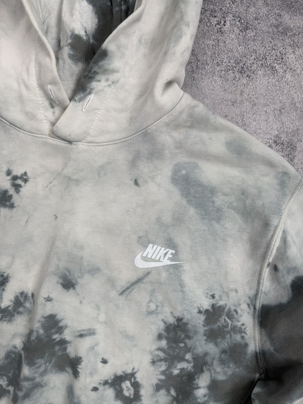 Nike Vintage Nike Y2K Cropped Hoodie Tie Dye Streetwear Size XS / US 0-2 / IT 36-38 - 9 Thumbnail