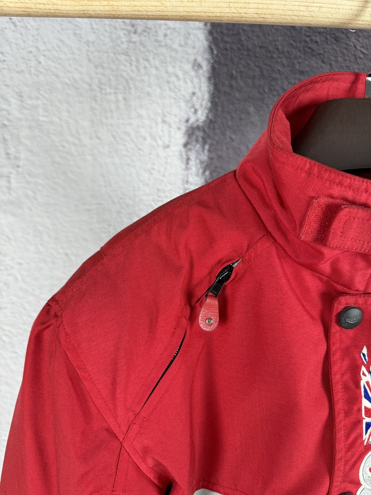 Vintage Triumph Motorcycles TT 600 vintage biker protection jacket Size US S / EU 44-46 / 1 - 4 Thumbnail
