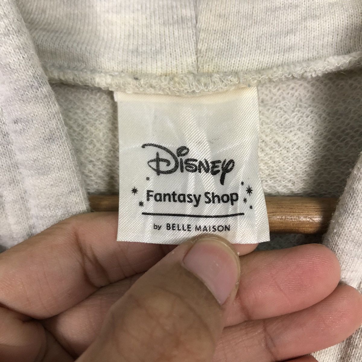 Japanese Brand 📌Vintage Hoodie Disney Mickey Mouse X Minnie Mouse Size US L / EU 52-54 / 3 - 16 Thumbnail
