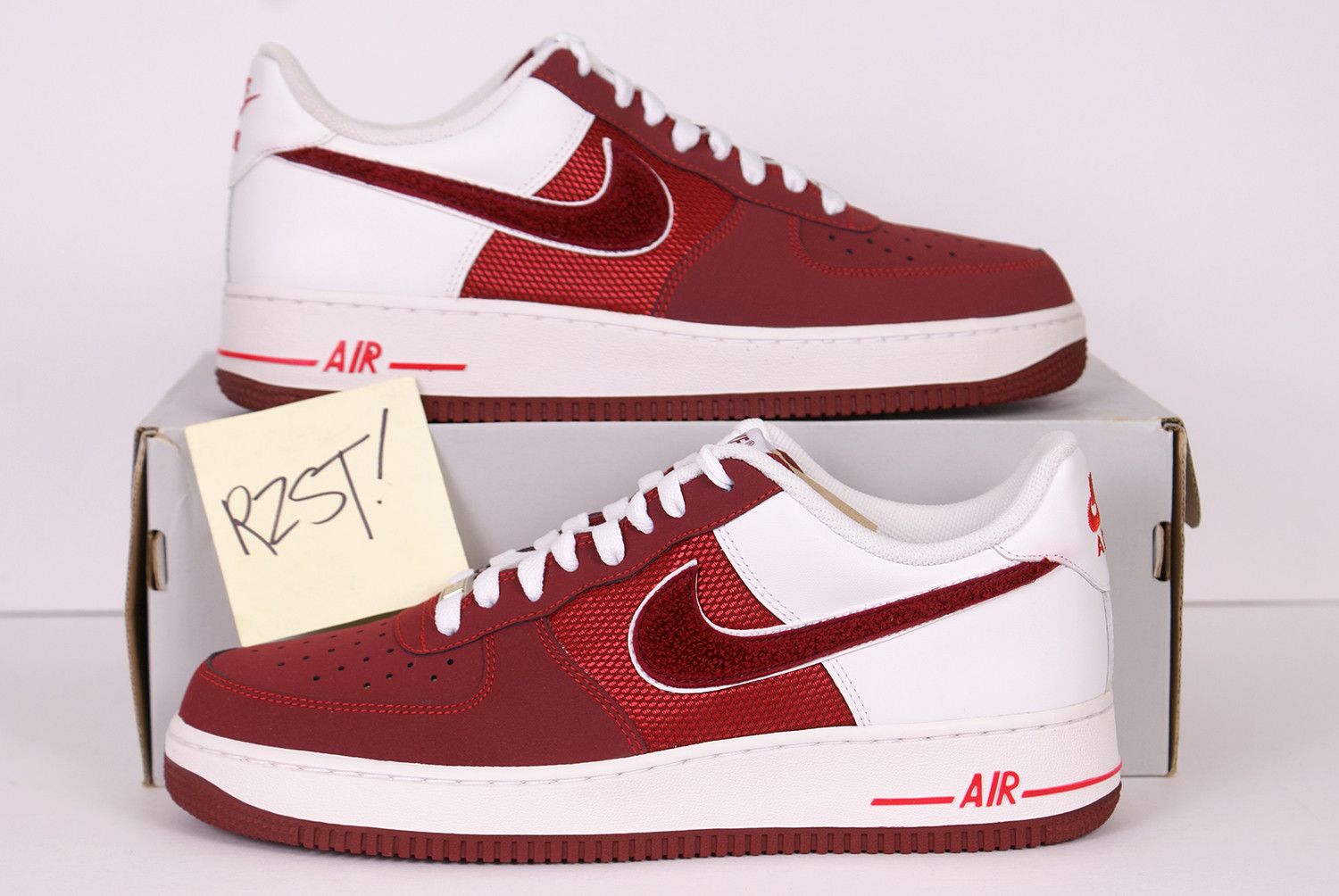 Nike 2013 Nike Air Force 1 HYPER RED White Chenille 488298 606 Size US 10.5 / EU 43-44 - 1 Thumbnail