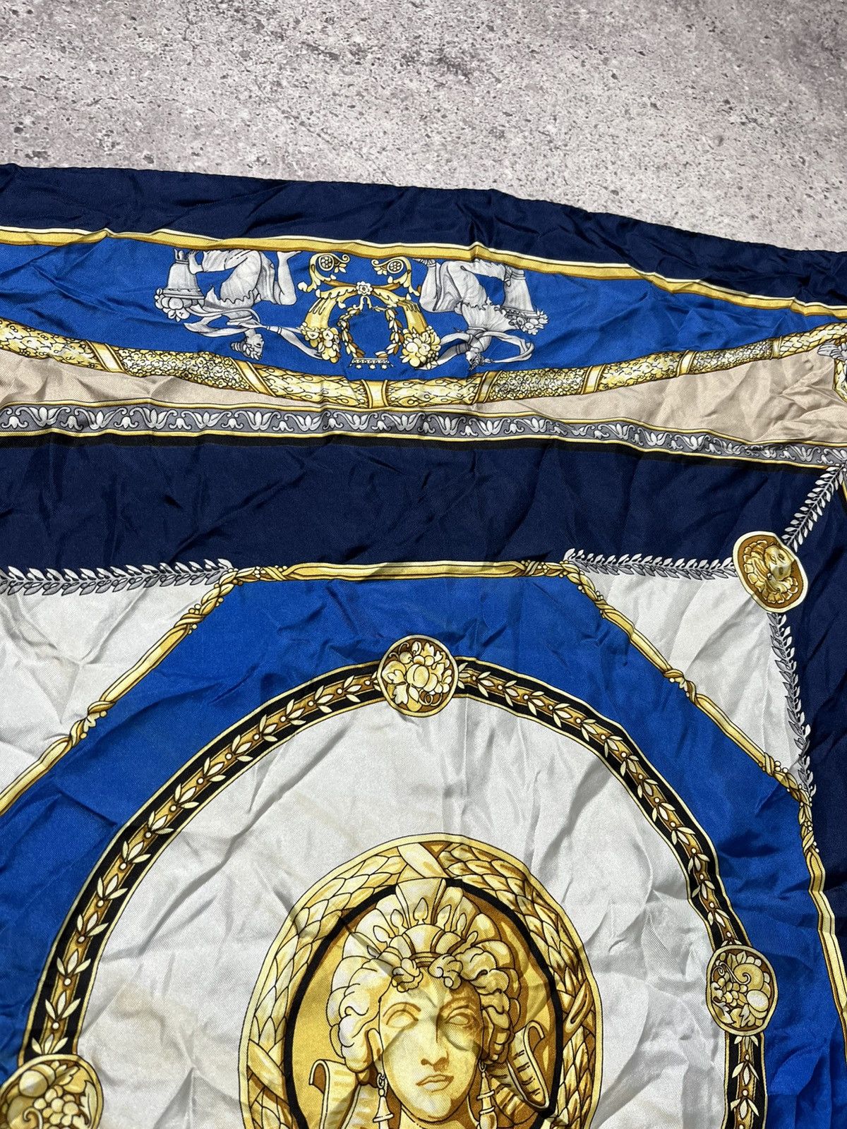 Pierre Balmain Vintage Pierre BALMAIN Paris SILK scarf Size ONE SIZE - 8 Thumbnail