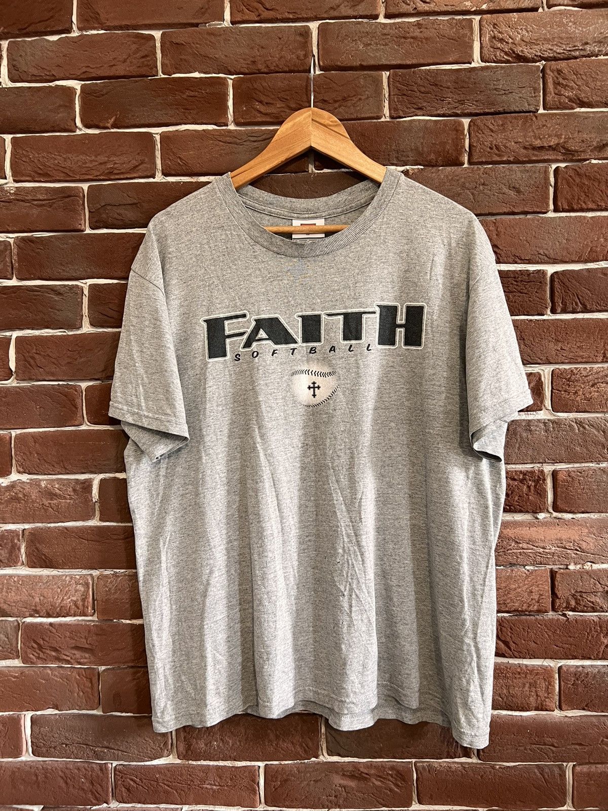 Nike Vintage 00s Nike Faith Softball Grey M Y2K T shirt Hype Size US M / EU 48-50 / 2 - 1 Thumbnail