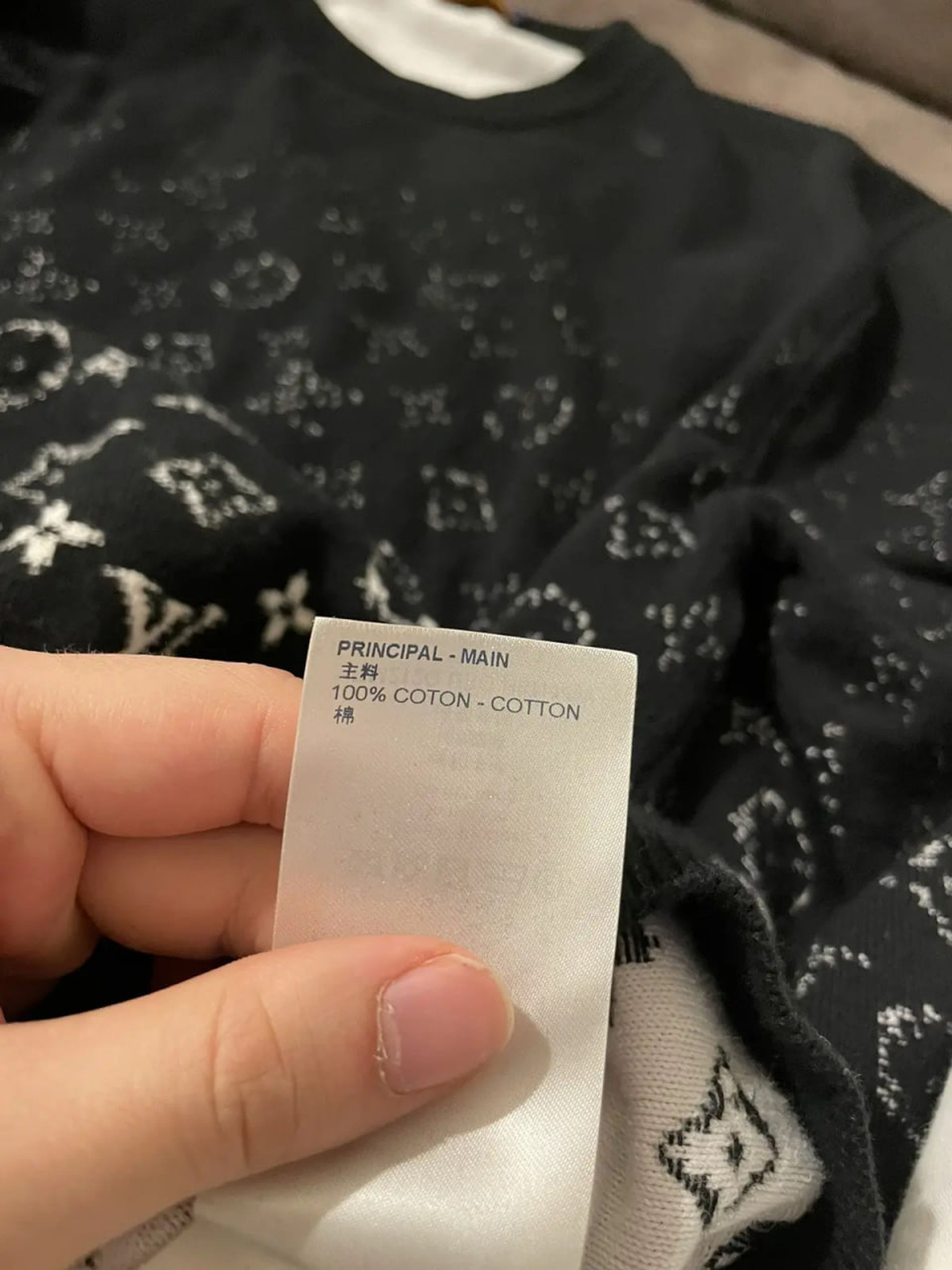 Louis Vuitton Louis Vuitton Black/White Gradient Monogram Sweater Size US L / EU 52-54 / 3 - 8 Thumbnail