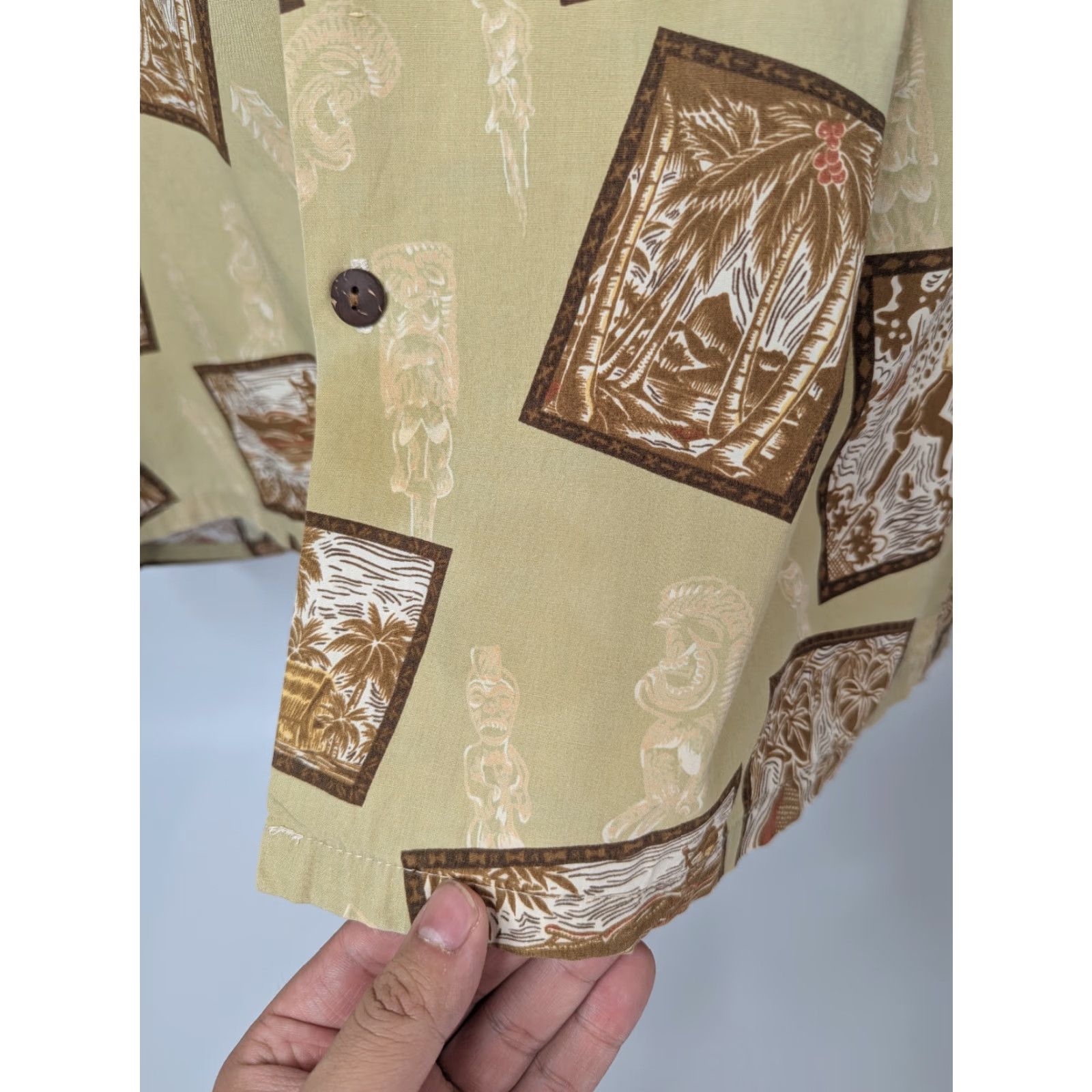 Hilo Hattie Hilo Hattie Hawaiian Shirt Mens XL Beige Brown Floral Short Sleeve Button-Up Vacation Camp Size US XL / EU 56 / 4 - 3 Thumbnail