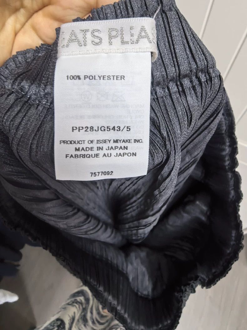 Issey Miyake Issey Miyake size:5 Grey pretzel skirt Size 31" - 4 Thumbnail