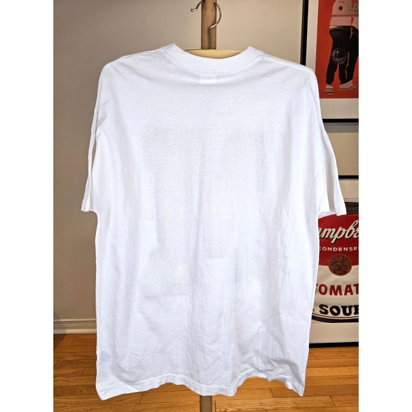 Vintage VINTAGE MICHIGAN WOLVERINES NCCA FOOTBALL WHITE COTTON T-SHIRT XL Mens Size US XL / EU 56 / 4 - 7 Thumbnail