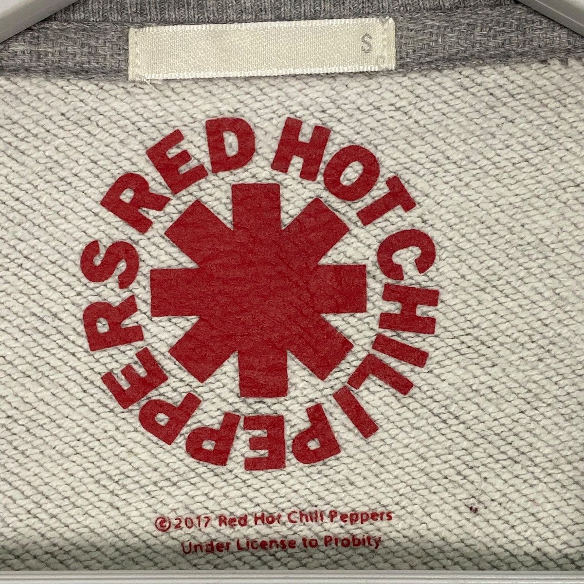 Other Vintage Red Hot Chili Big Logo Sweatshirt Crewneck Gray Size US S / EU 44-46 / 1 - 6 Thumbnail
