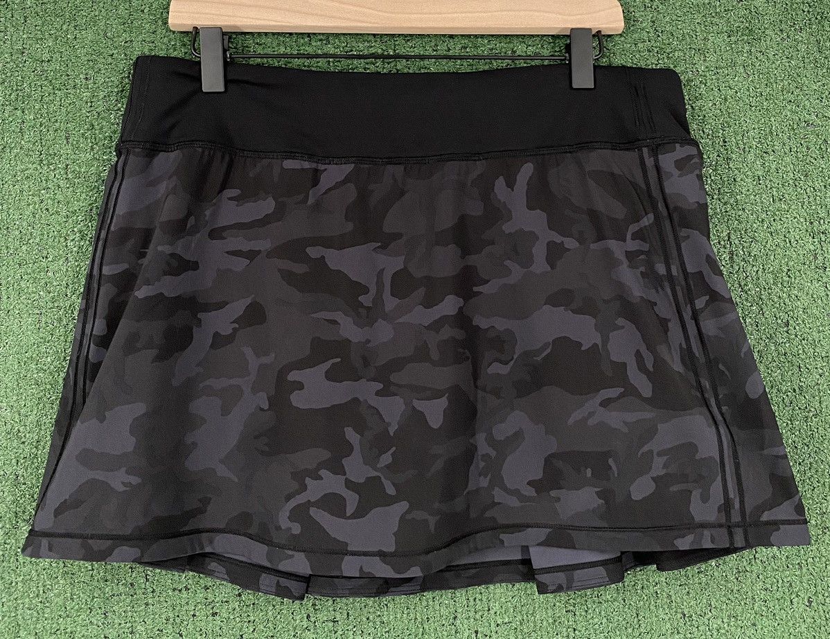 Lululemon Lululemon Pace Rival Black Grey Camo Skirt built In Shorts Size 32" / US 10 / IT 46 - 1 Thumbnail