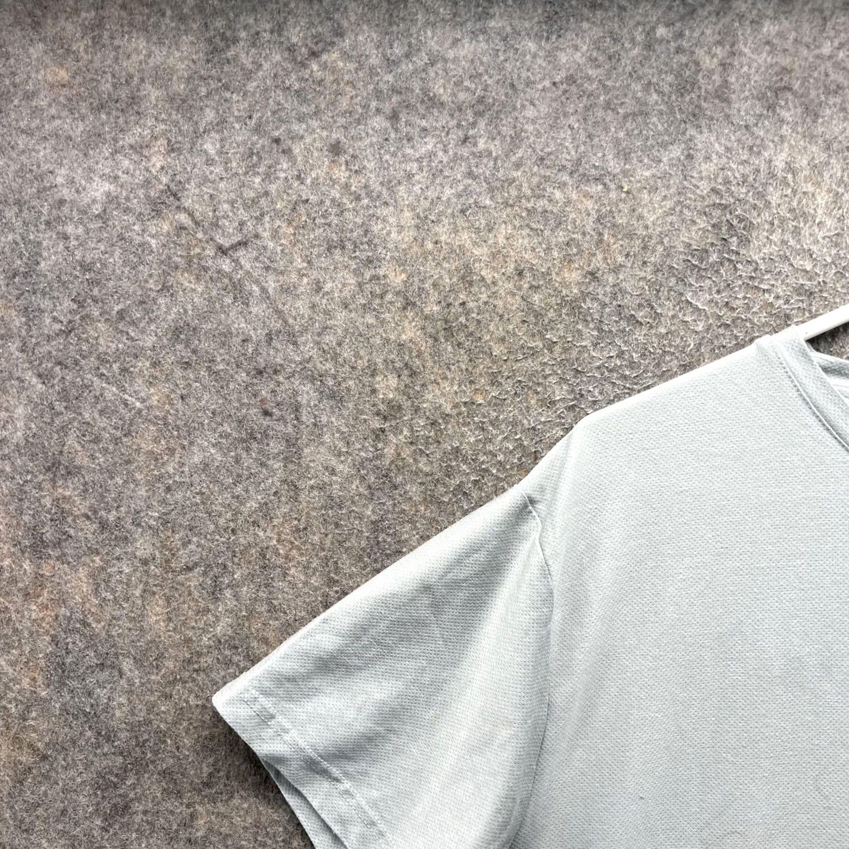 Spyder Spyder Shirt Mens Large Gray Lightweight Tagless Performance Tee Casual Basic Size US L / EU 52-54 / 3 - 7 Thumbnail
