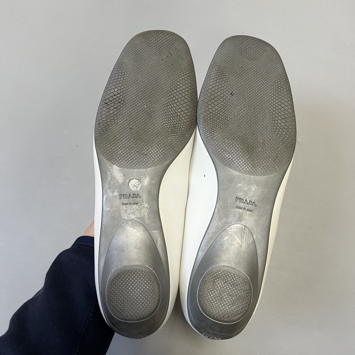 Prada Prada White Leather Bow Ballet Flats Vintage Size US 7 / IT 37 - 8 Thumbnail