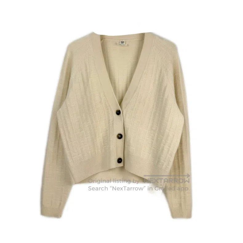 Hermes Hermes Off-white wool cardigan Size XS / US 0-2 / IT 36-38 - 1 Thumbnail