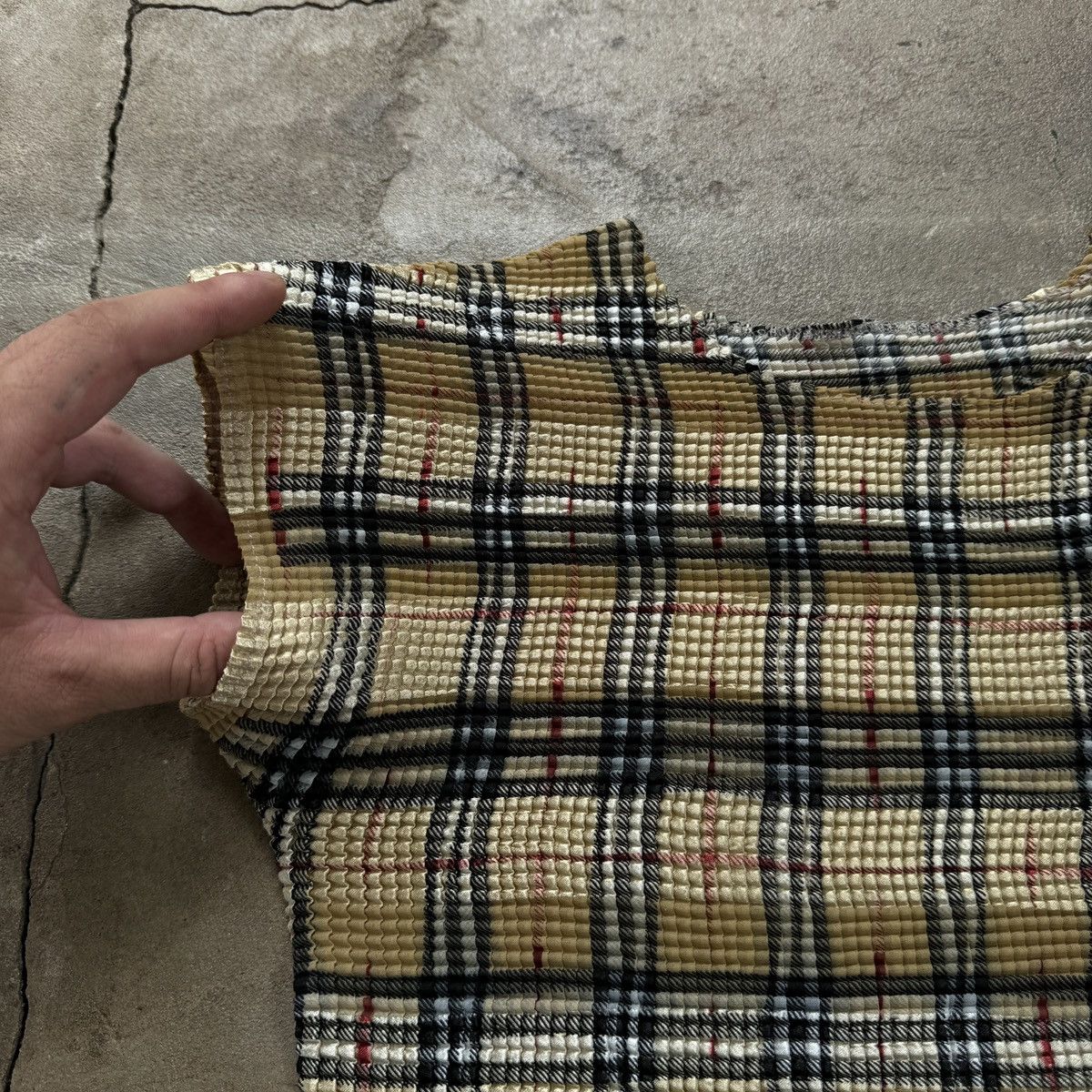 Japanese Brand × Vintage Vintage Pleated T-shirt Issey Miyake style burrbery Size ONE SIZE - 5 Thumbnail