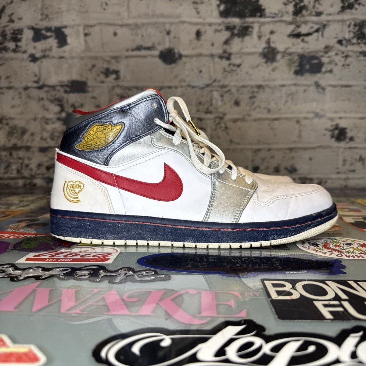 Nike Air Jordan 1 Retro Olympic 2008 Sz 9.5 136085-161 No Box Size US 9.5 / EU 42-43 - 3 Thumbnail