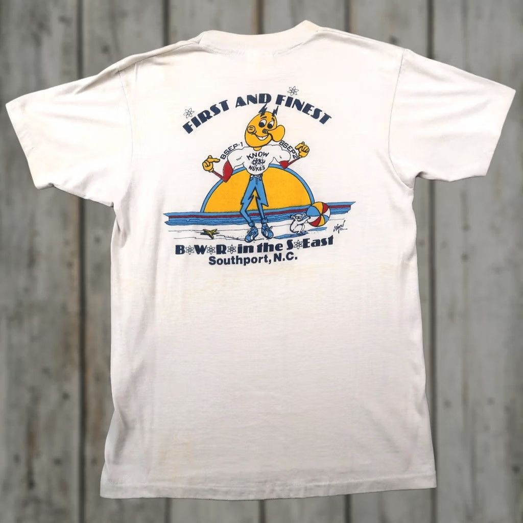Hanes Vintage Nuke Never Hurt Anyone Nuclear BSEP T-Shirt Mens M Medium Ivory USA Size US M / EU 48-50 / 2 - 1 Thumbnail