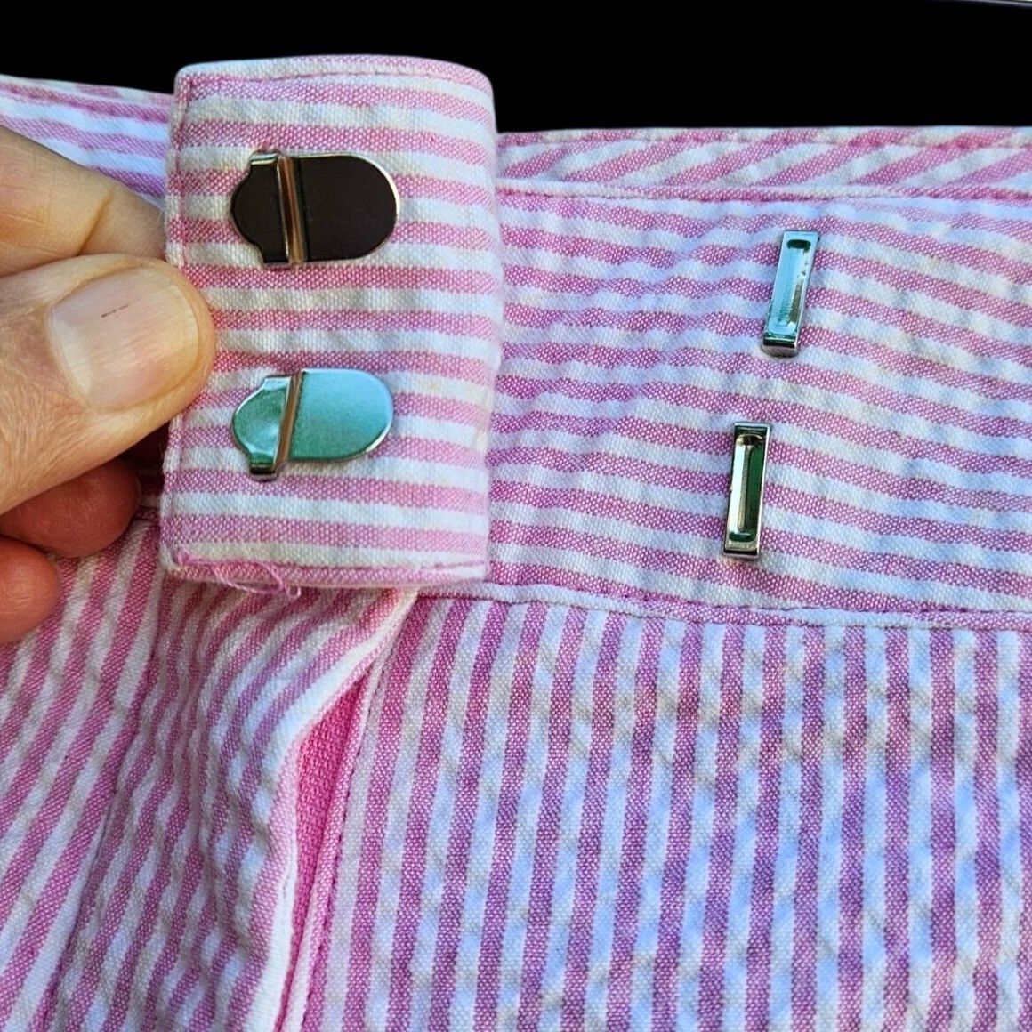 Lilly Pulitzer Lilly Pulitzer Pink Seersucker Shorts Size 0 Summer Preppy Size 25" / US 0 / IT 36 - 2 Thumbnail