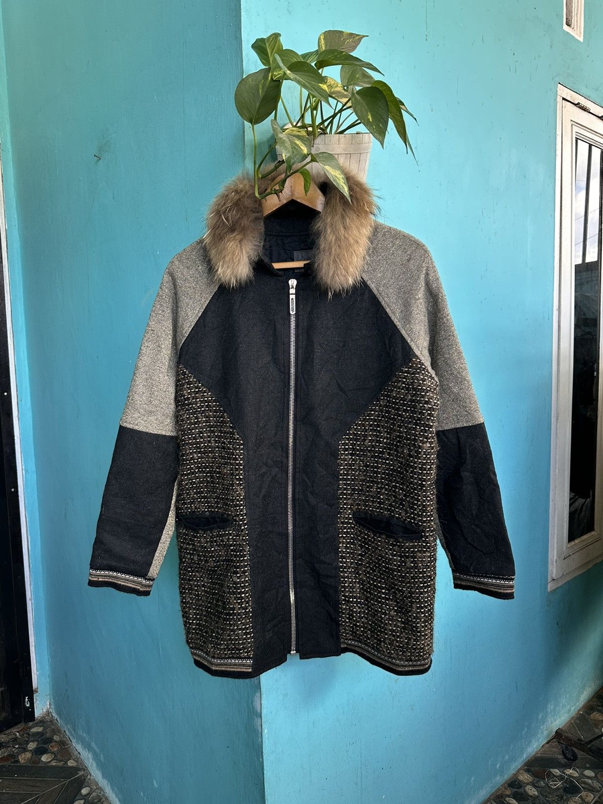 Designer Bleu Blanc Rouge Winter Fur Collar Jacket Size L / US 10 / IT 46 - 1 Thumbnail