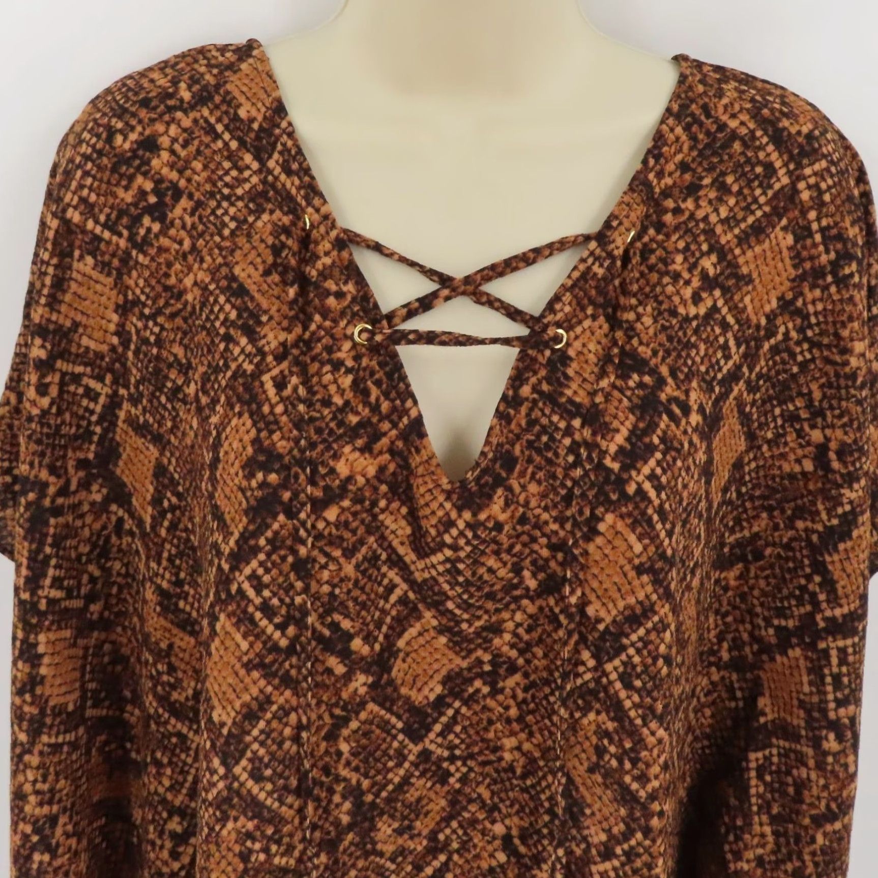 Michael Kors Michael Kors Women Shirt S/M Brown Snakeskin Print Cover Up Top Shirt Size S / US 4 / IT 40 - 2 Thumbnail