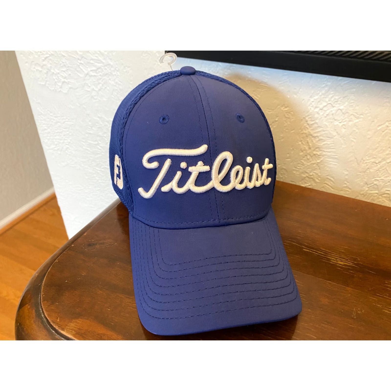 Titleist TITLEIST Golf Hat M/L Blue White New Era Fitted Cap Foot Joy Pro V1 Moisture Wicking breathable Mens Sport Casual Golf Cap Size ONE SIZE - 2 Thumbnail