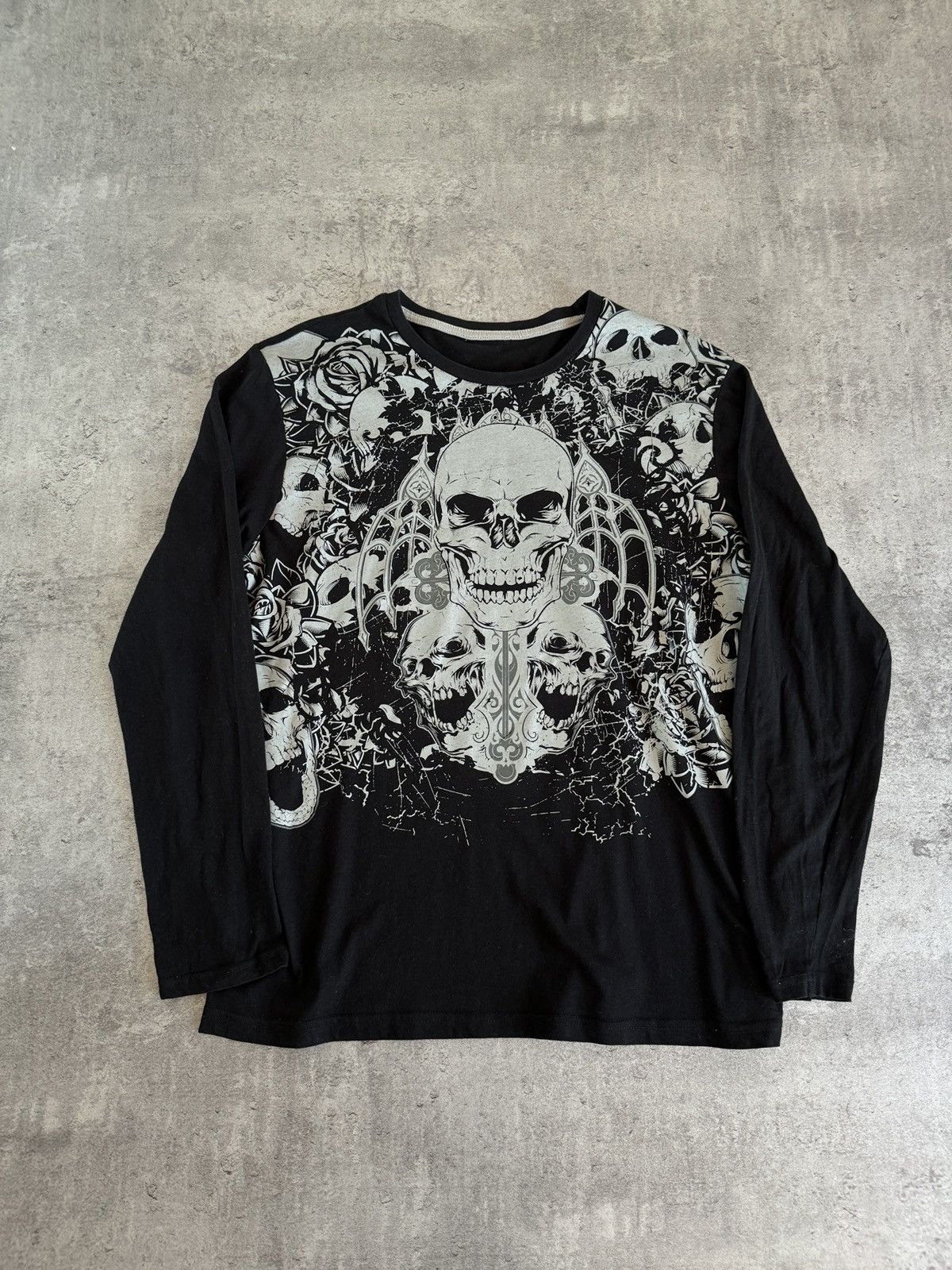Affliction × Japanese Brand × Vintage Affliction Vintage Longsleeve Skulls Black Boxy Y2K Goth Size US M / EU 48-50 / 2 - 1 Thumbnail