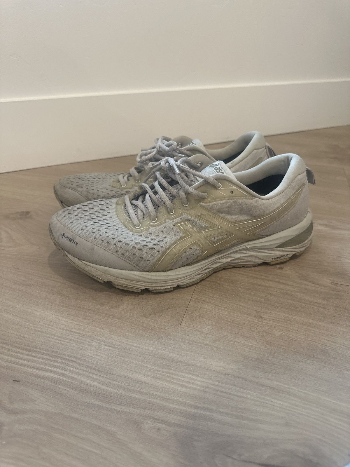 Asics × Reigning Champ ASICS x Reigning Champ Gel Cumulus 21 (Goretex) Size US 12 / EU 45 - 3 Thumbnail