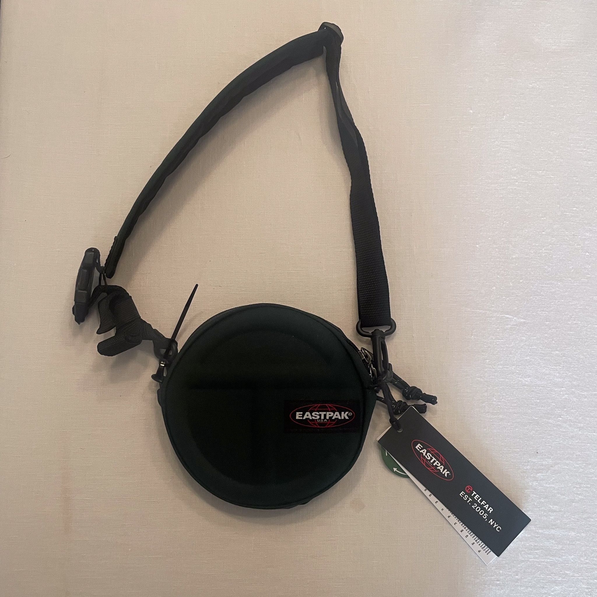 Telfar Telfar x Eastpack Circle Bag - Dark Olive Size ONE SIZE - 5 Thumbnail