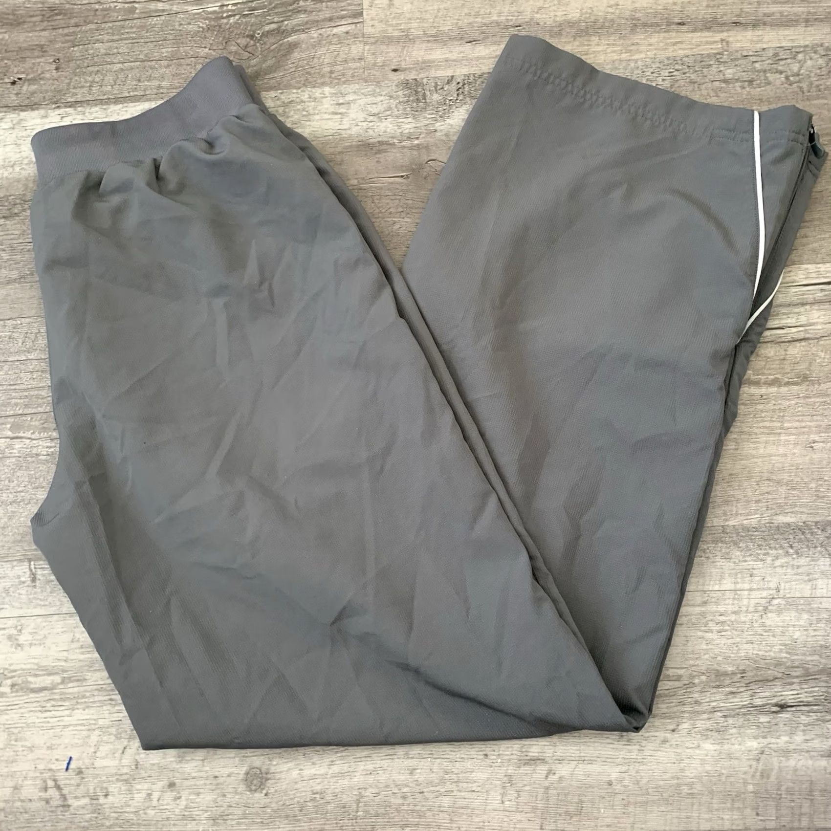 Under Armour Under Armour All Season Gear Woven Pants Women Small Gray Loose Fit Team Pregame Size 28" / US 6 / IT 42 - 6 Thumbnail
