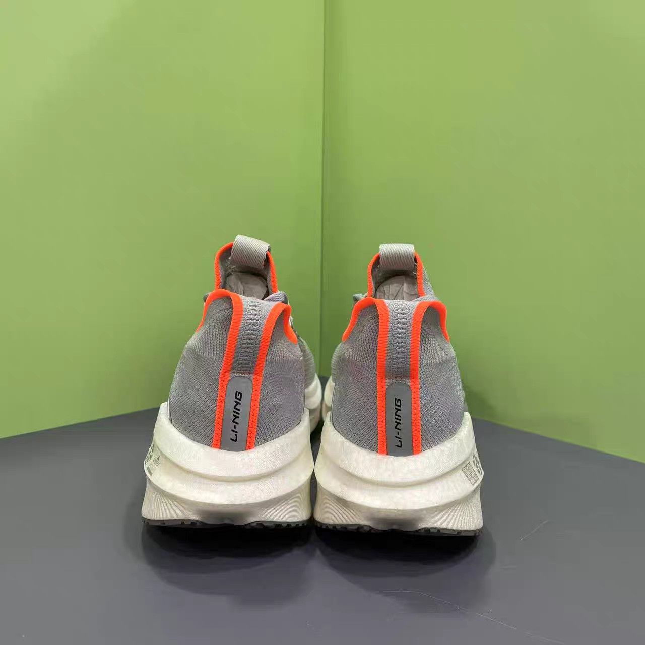 Li-Ning Li-Ning Big JueYing Boom Grey Orange Running Shoes K15 Size US 10 / EU 43 - 6 Thumbnail