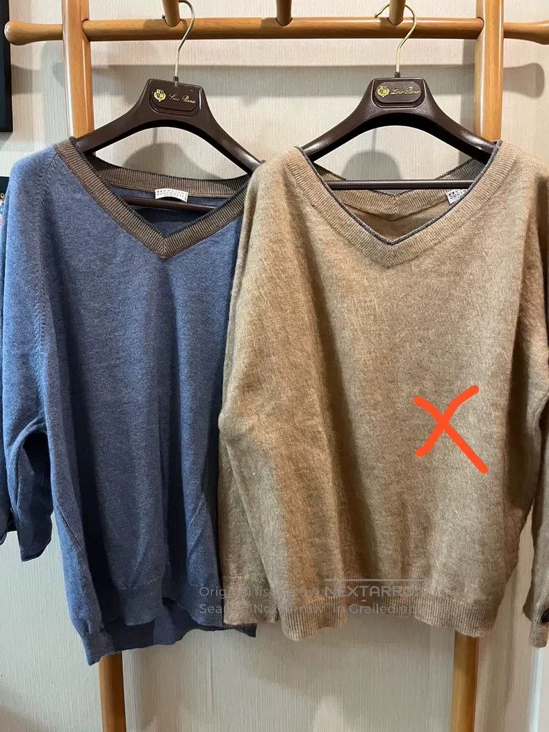 Brunello Cucinelli Brunello Cucinelli V-Neck Beaded Cashmere Sweater Size M / US 6-8 / IT 42-44 - 1 Thumbnail