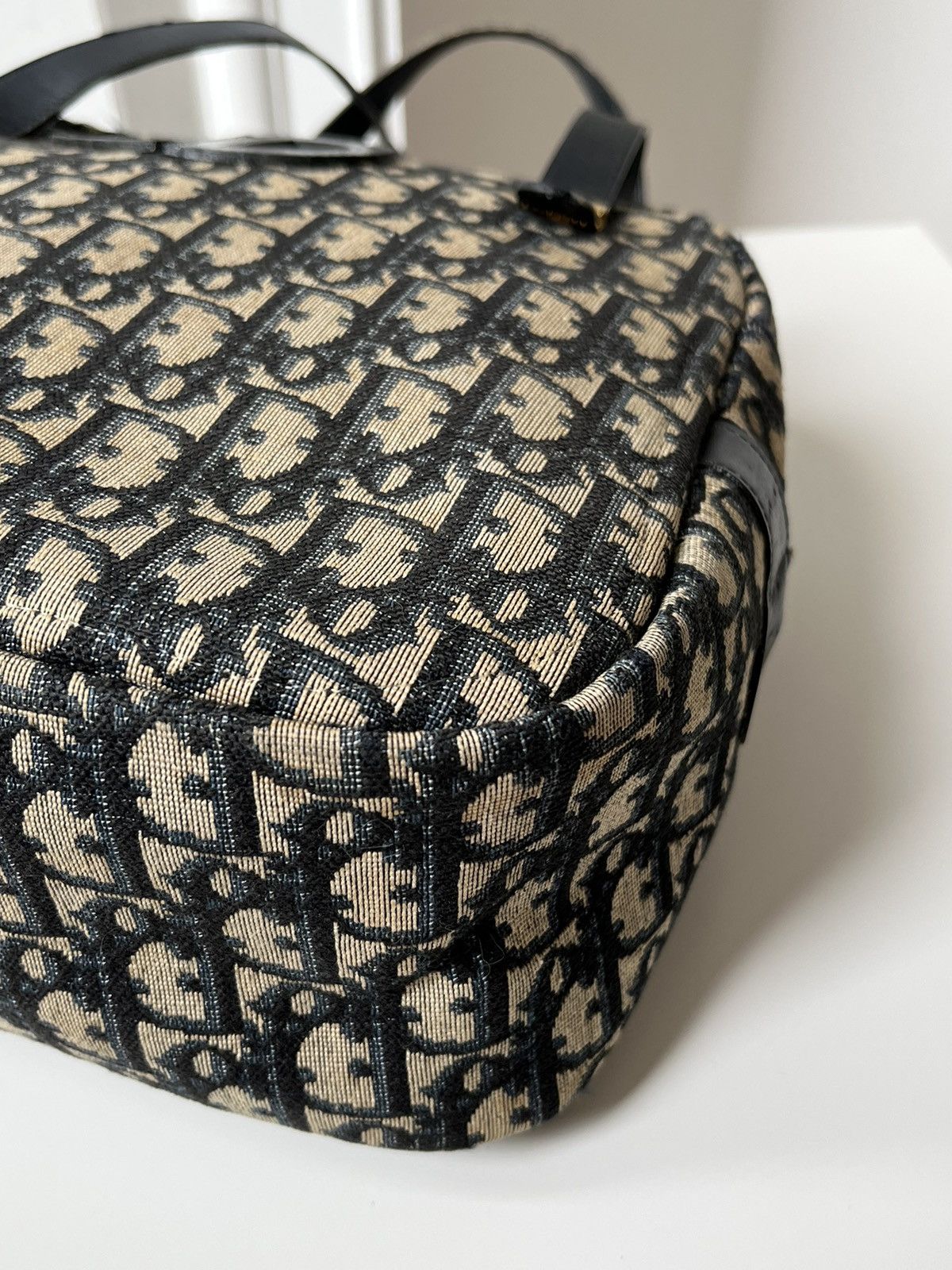 Christian Dior Monsieur Christian Dior Monogram CD Logo Navy / Beige bag 1980s’ Size ONE SIZE - 13 Thumbnail