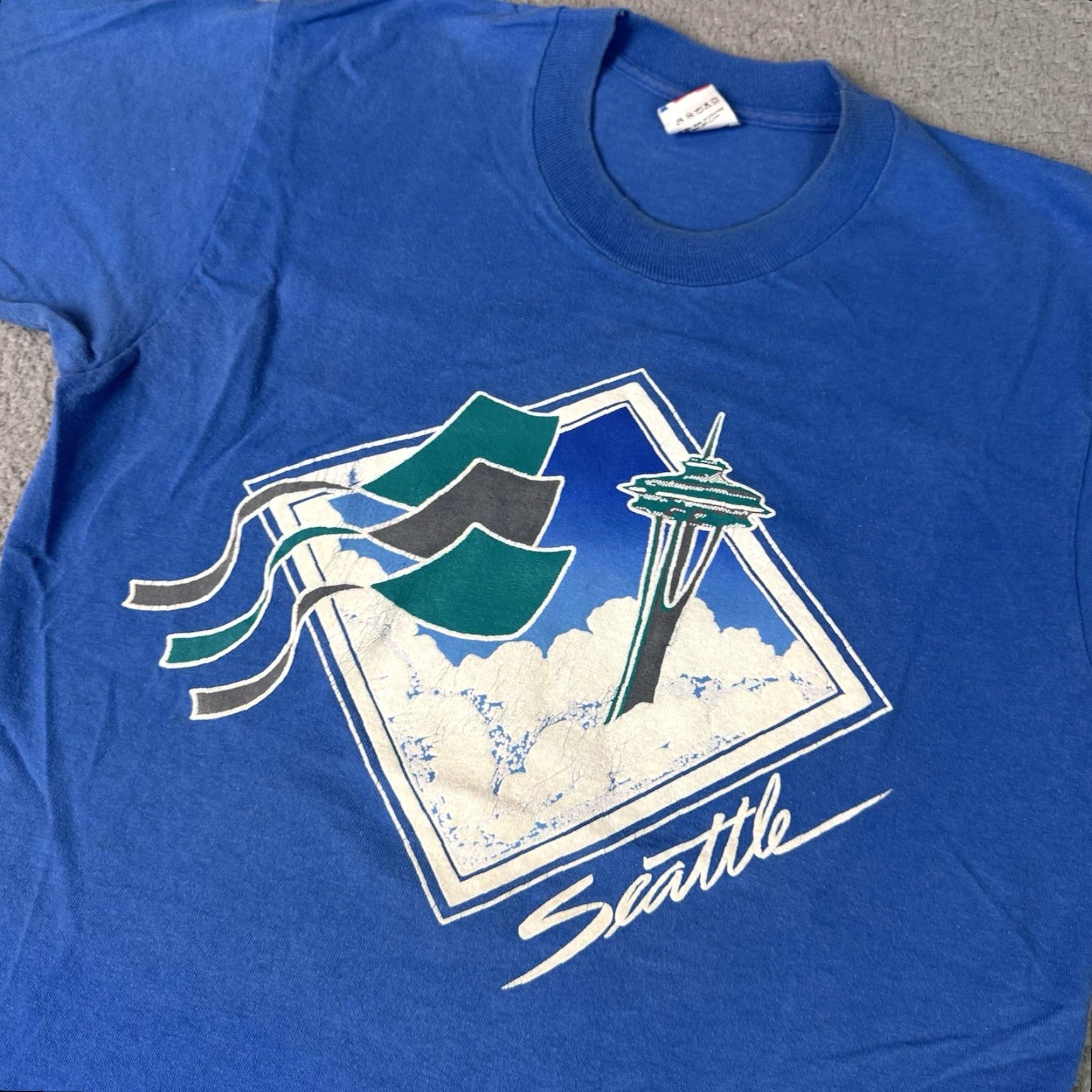 Fruit Of The Loom VINTAGE Seattle Space Needle T Shirt Adult M Blue Cotton Fruit of the Loom 90s Size US M / EU 48-50 / 2 - 2 Thumbnail