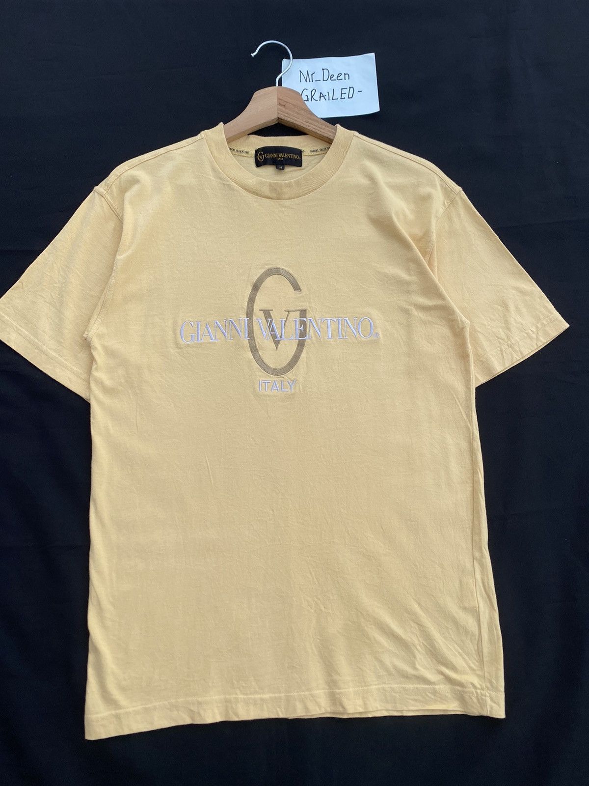 Gianni Valentino Rare Vintage 90s Gianni Valentino Spellout Tshirt Size US M / EU 48-50 / 2 - 5 Thumbnail