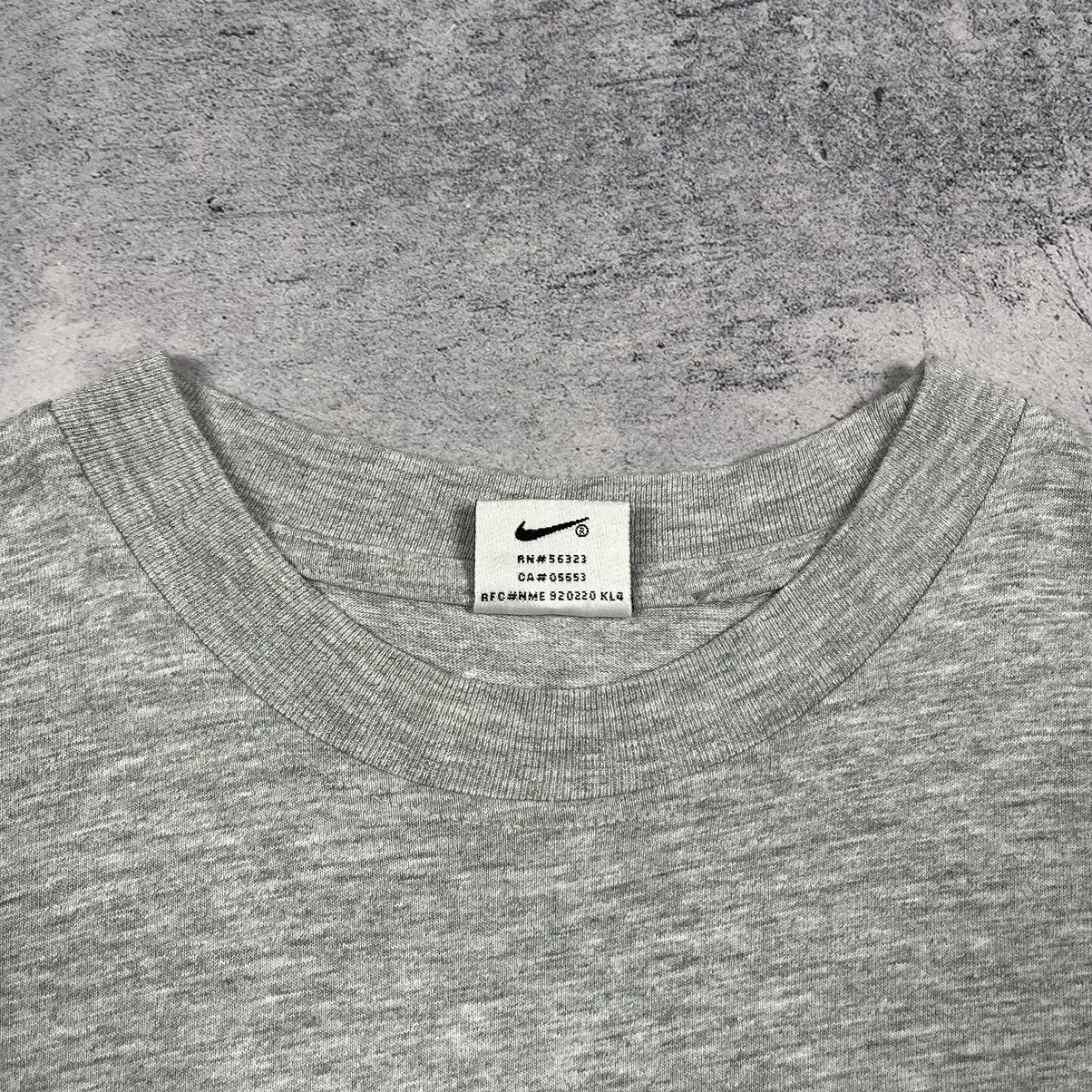 Nike Vintage Nike big swoosh rare tee 90’s Size US L / EU 52-54 / 3 - 10 Thumbnail