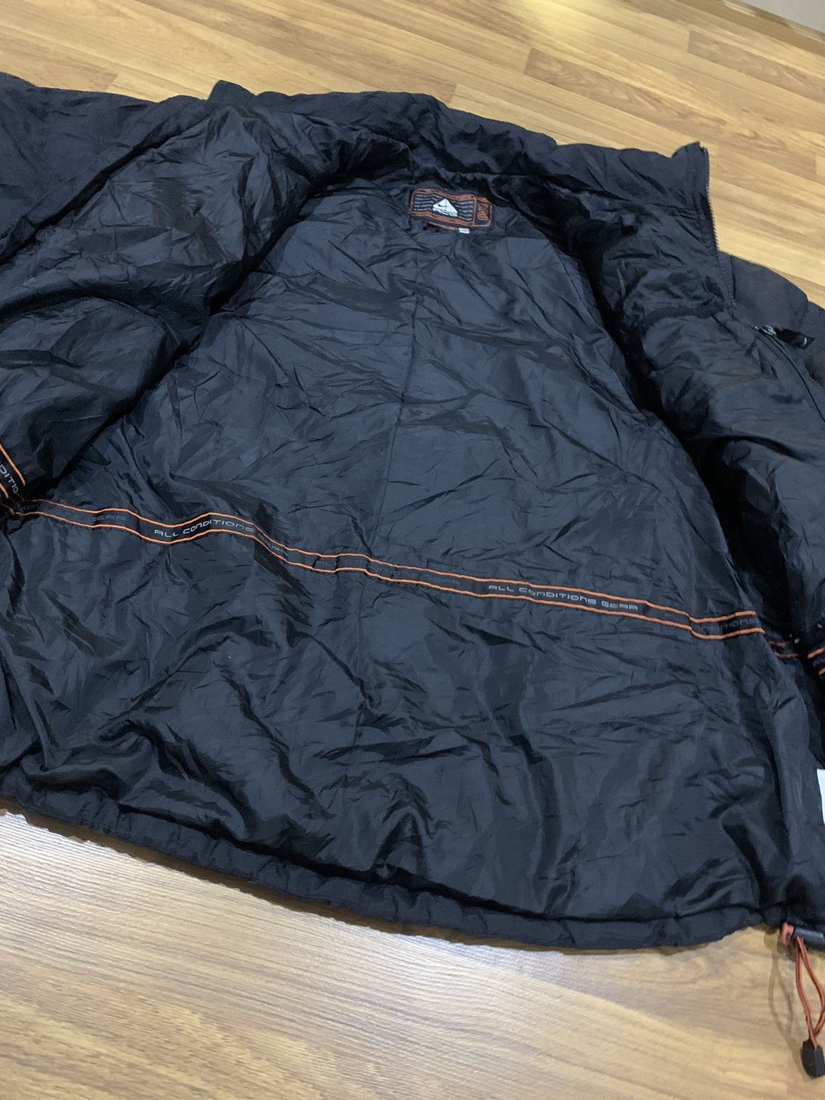 Vintage Nike ACG Black Down Puffer Jacket Double Swoosh Logo